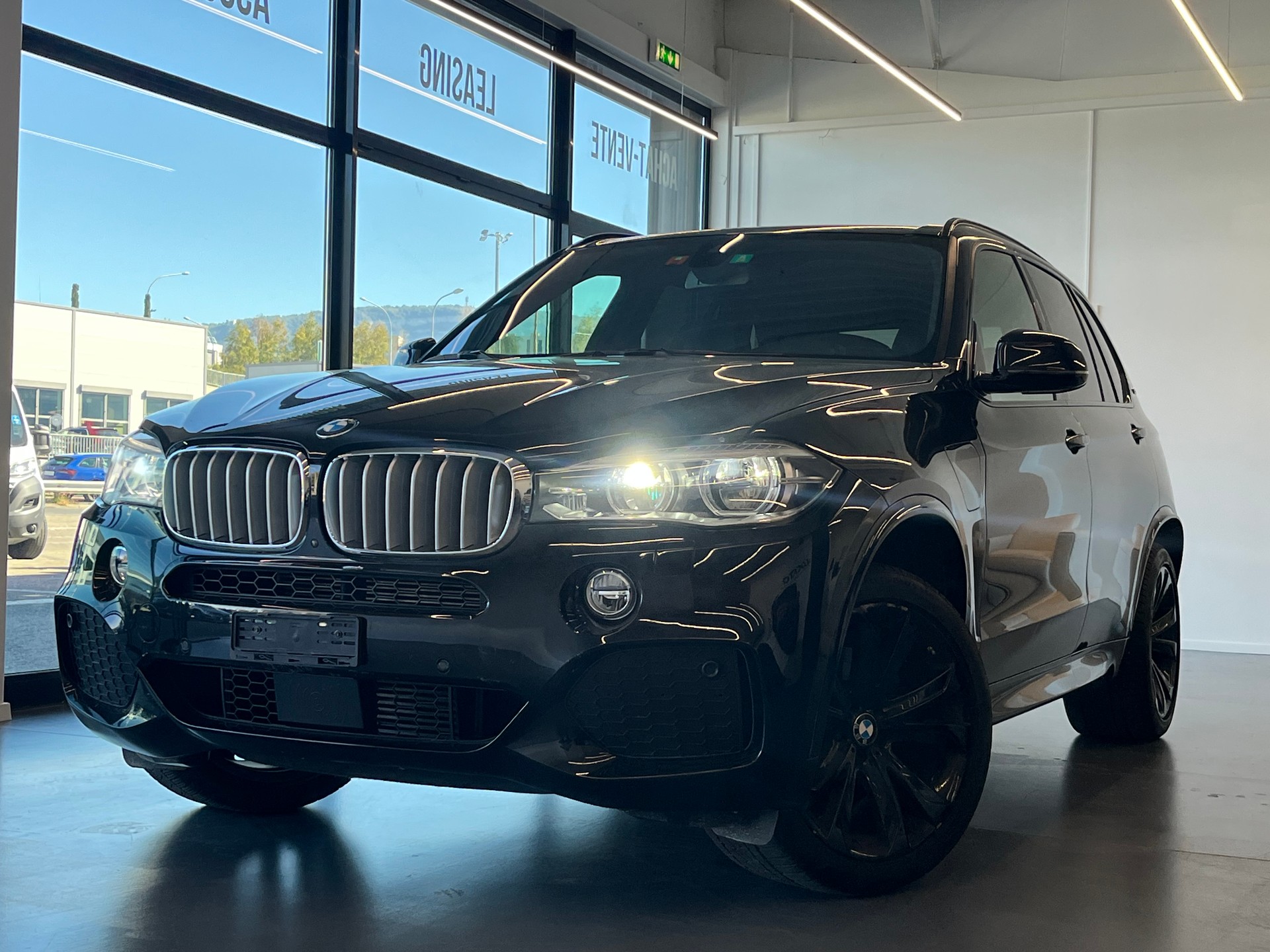 BMW X5 xDrive 40e iPerformance Pure M Sport Steptronic-image-1