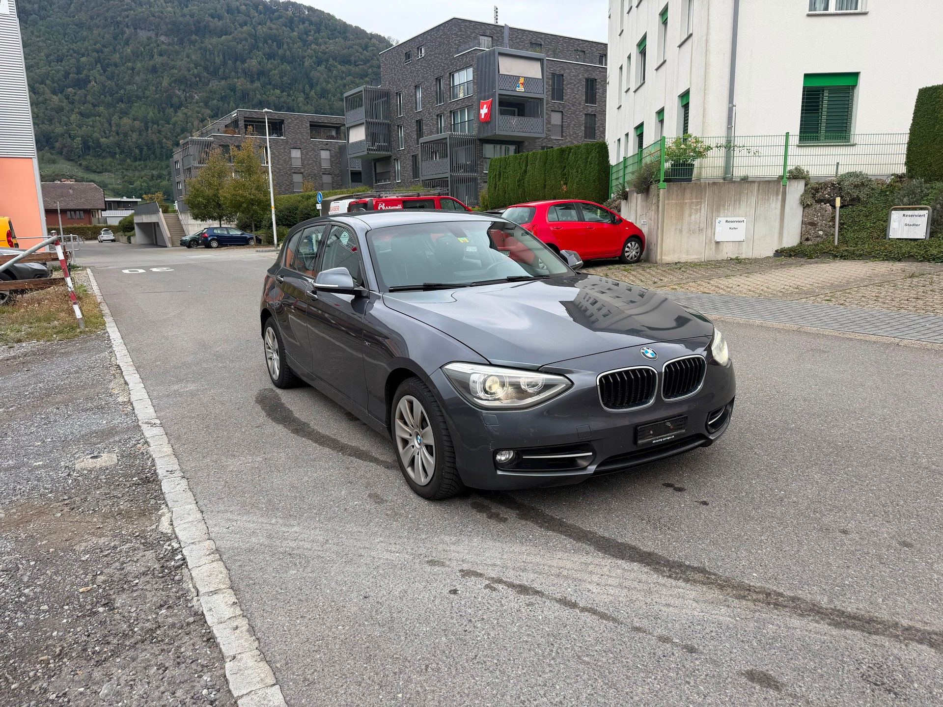 BMW 120d Sport Line-image-0