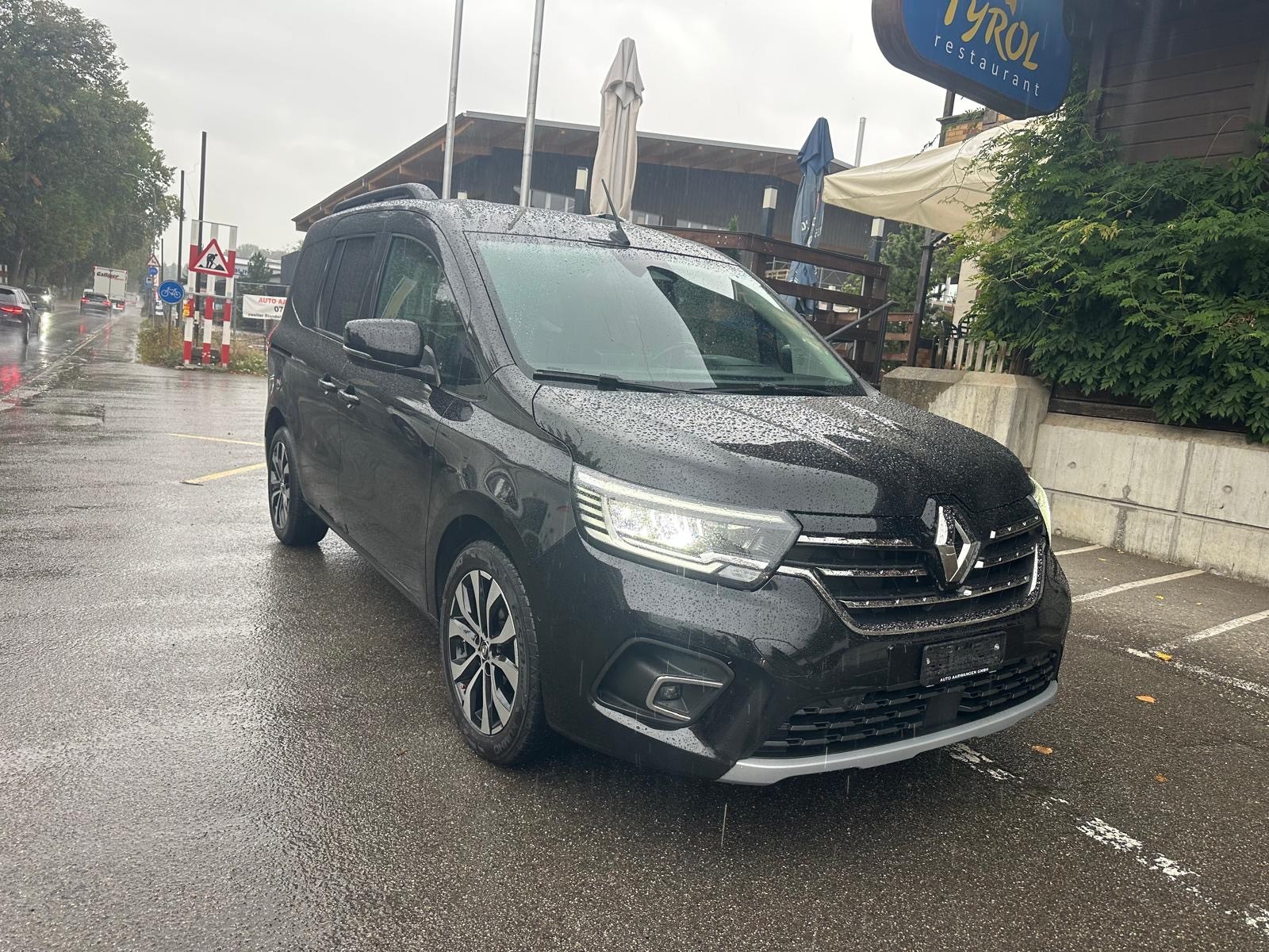 Car photo