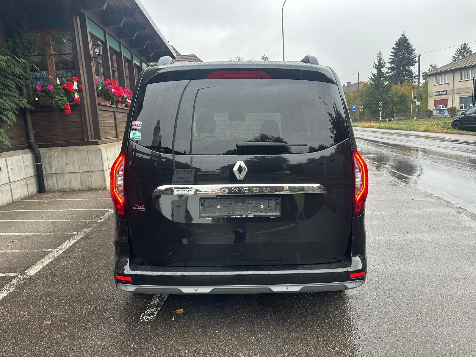 RENAULT Kangoo 1.3 TCe 130 PF Intens-image-5