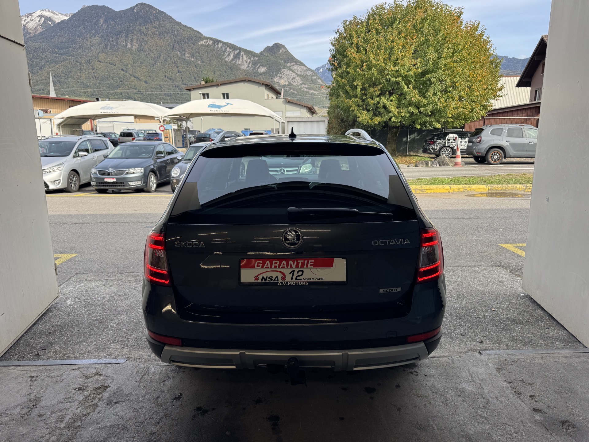 SKODA Octavia Combi 2.0 TDI Scout 4x4 DSG-image-5