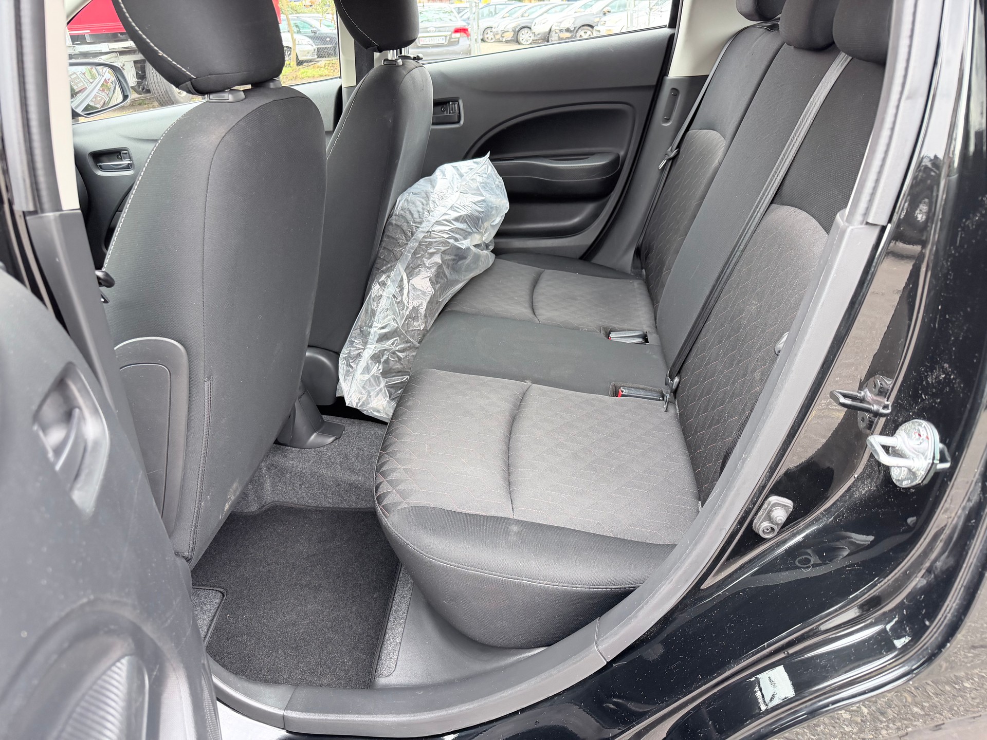 MITSUBISHI Space Star 1.2 CVT Diamond-image-9