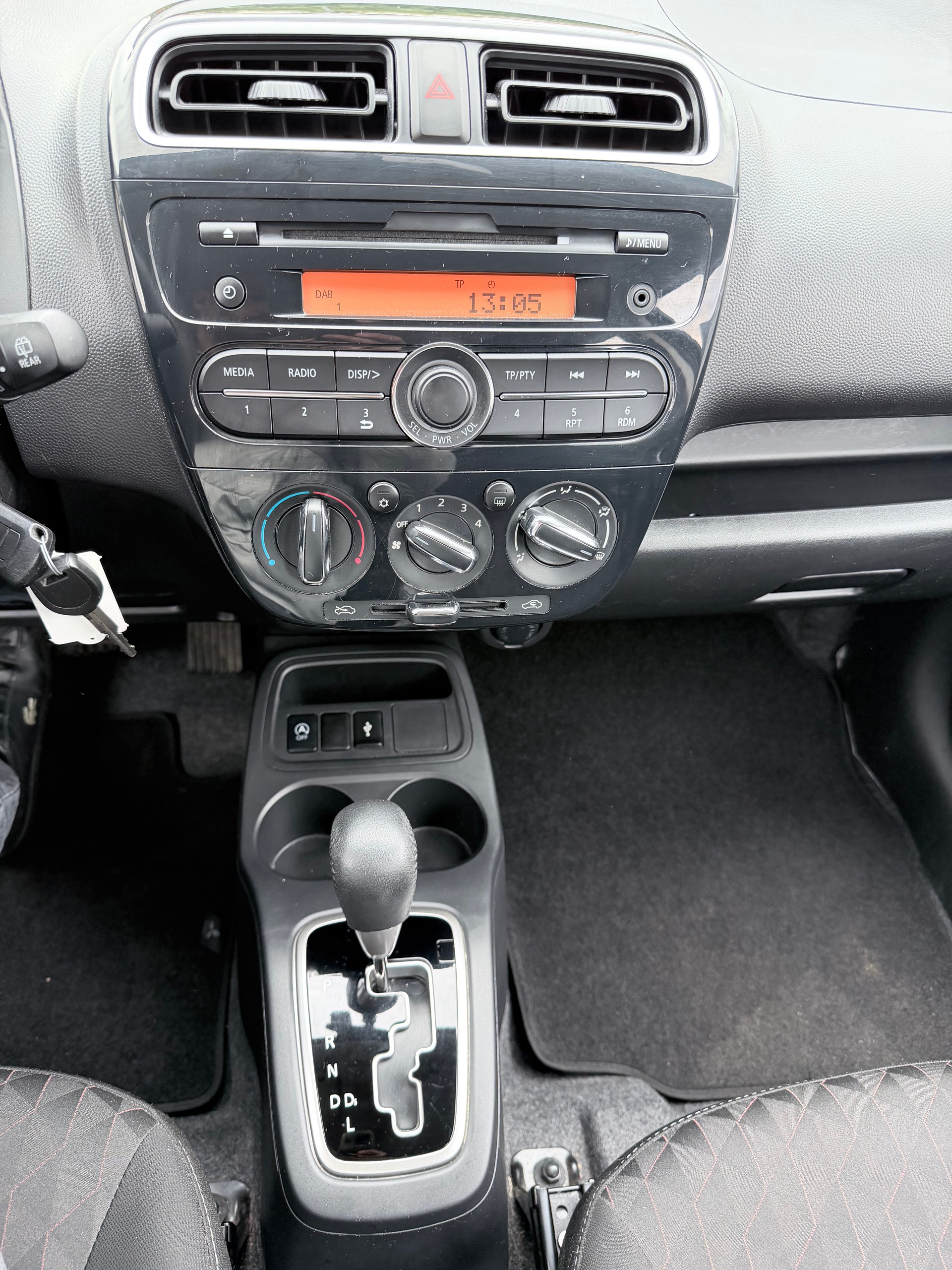 MITSUBISHI Space Star 1.2 CVT Diamond-image-12