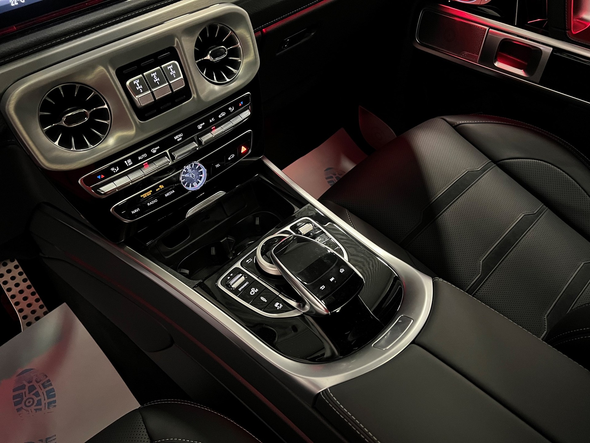 MERCEDES-BENZ G 63 AMG Speedshift Plus G-Tronic-image-12