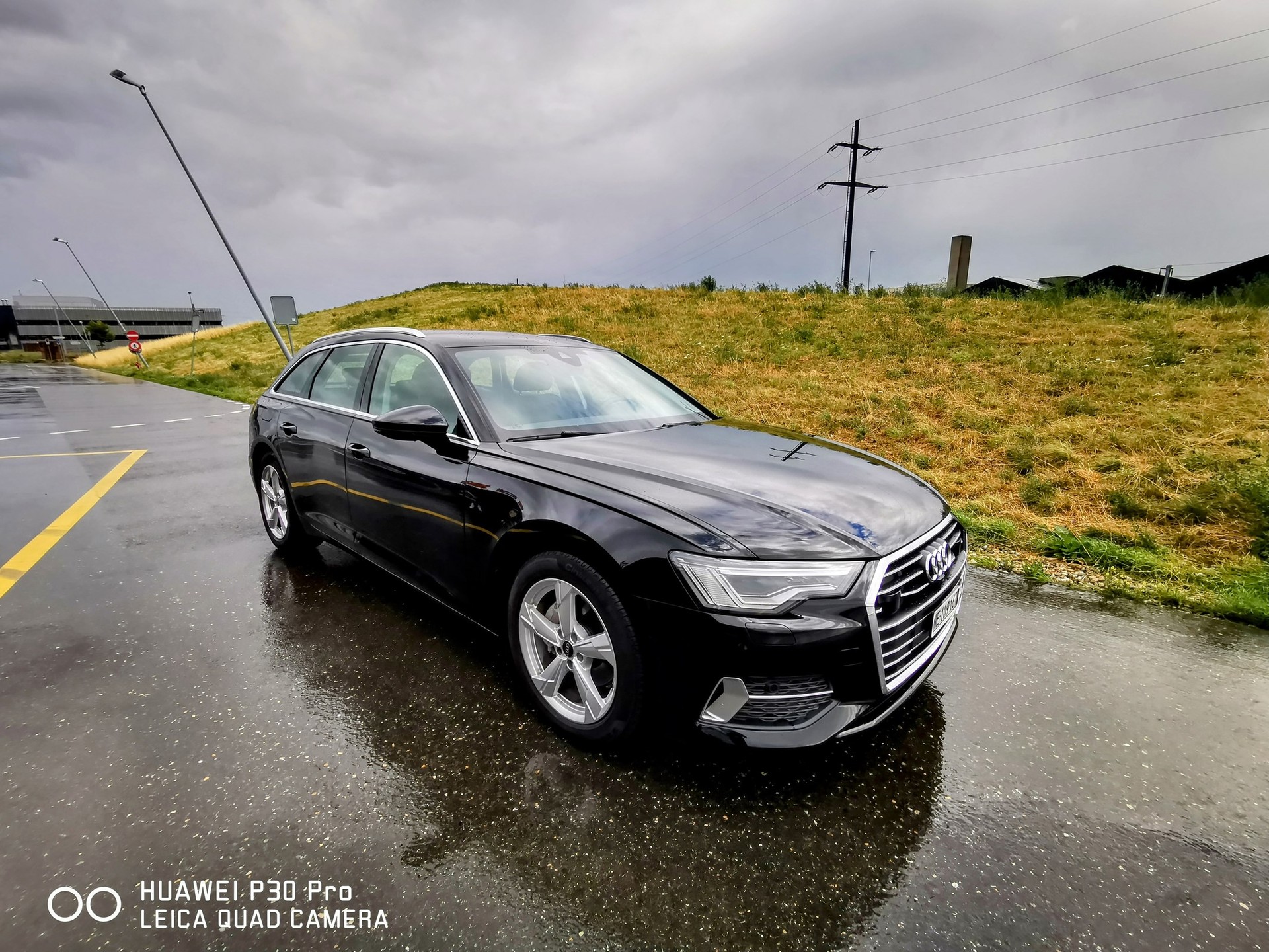 AUDI A6 Avant 40 TDI Sport S-tronic-image-1