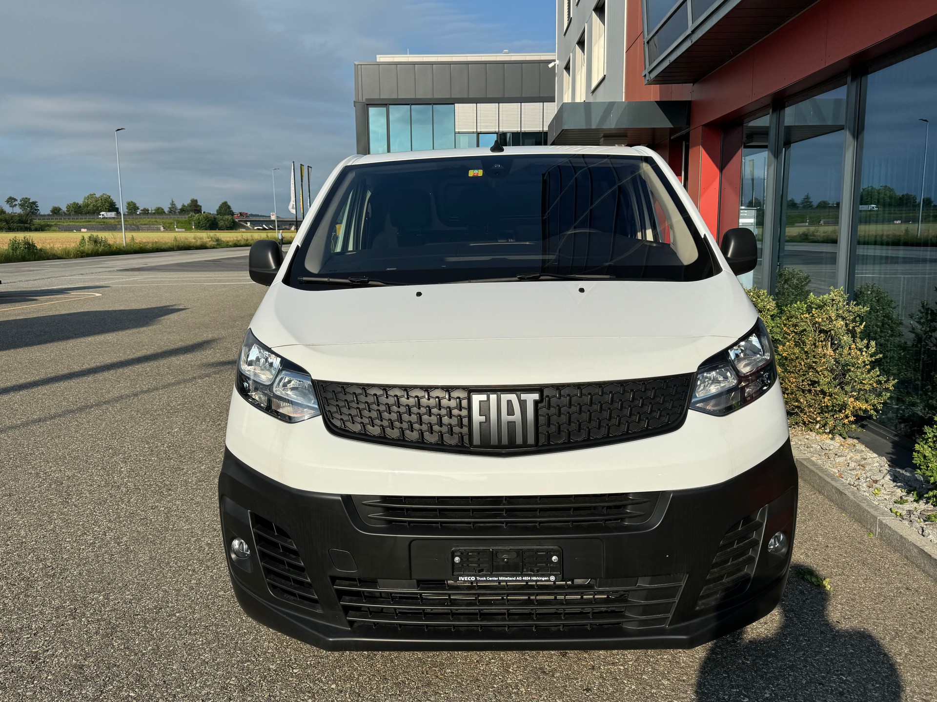 FIAT E-Scudo 50kWh L2 Lounge-image-2