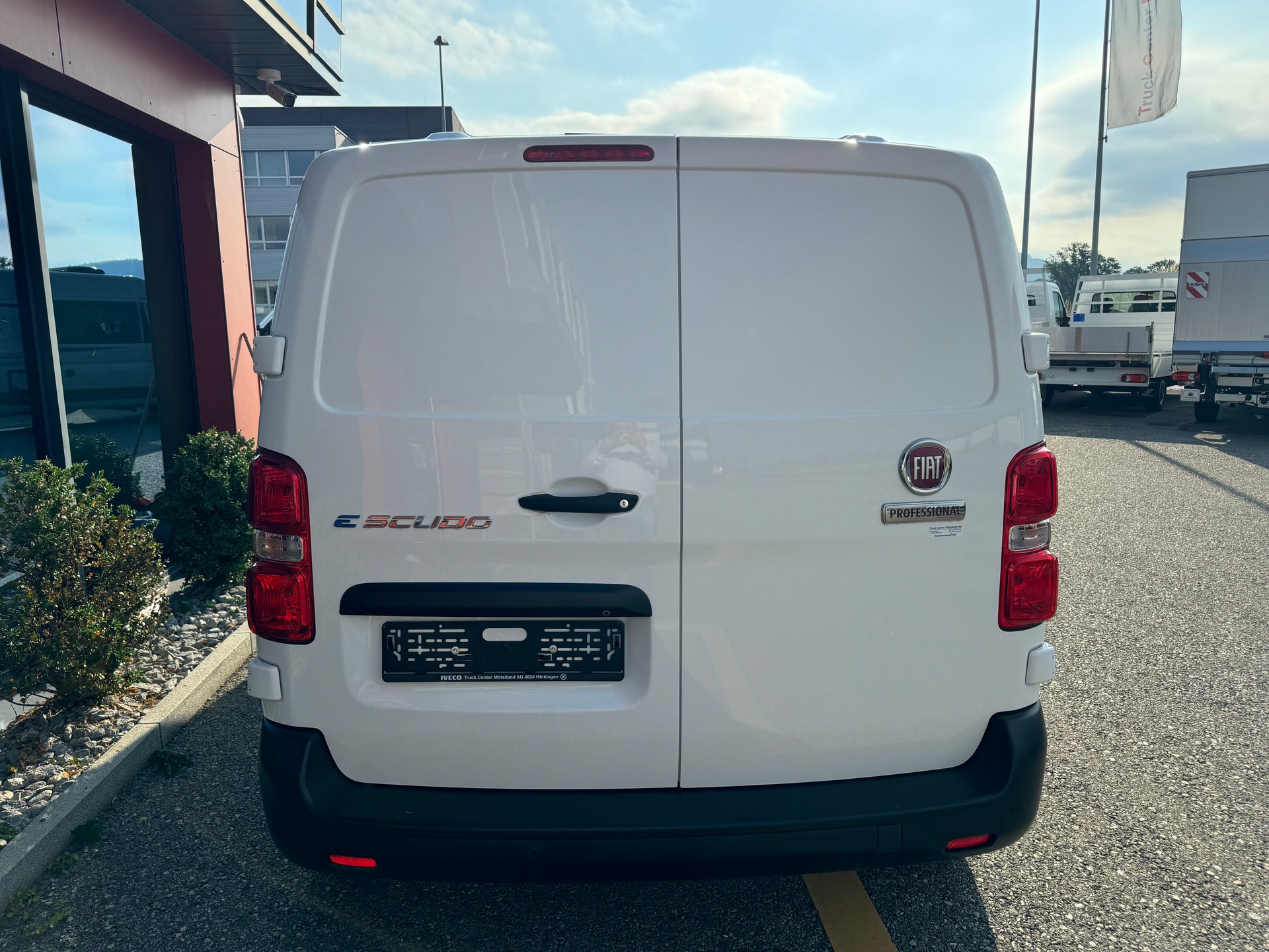 FIAT E-Scudo 50kWh L2 Lounge-image-3