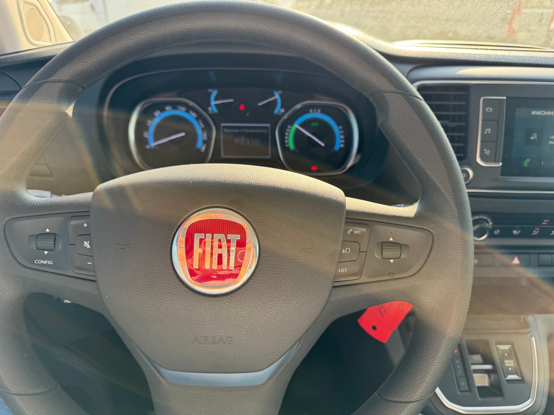 FIAT E-Scudo 50kWh L2 Lounge-image-7