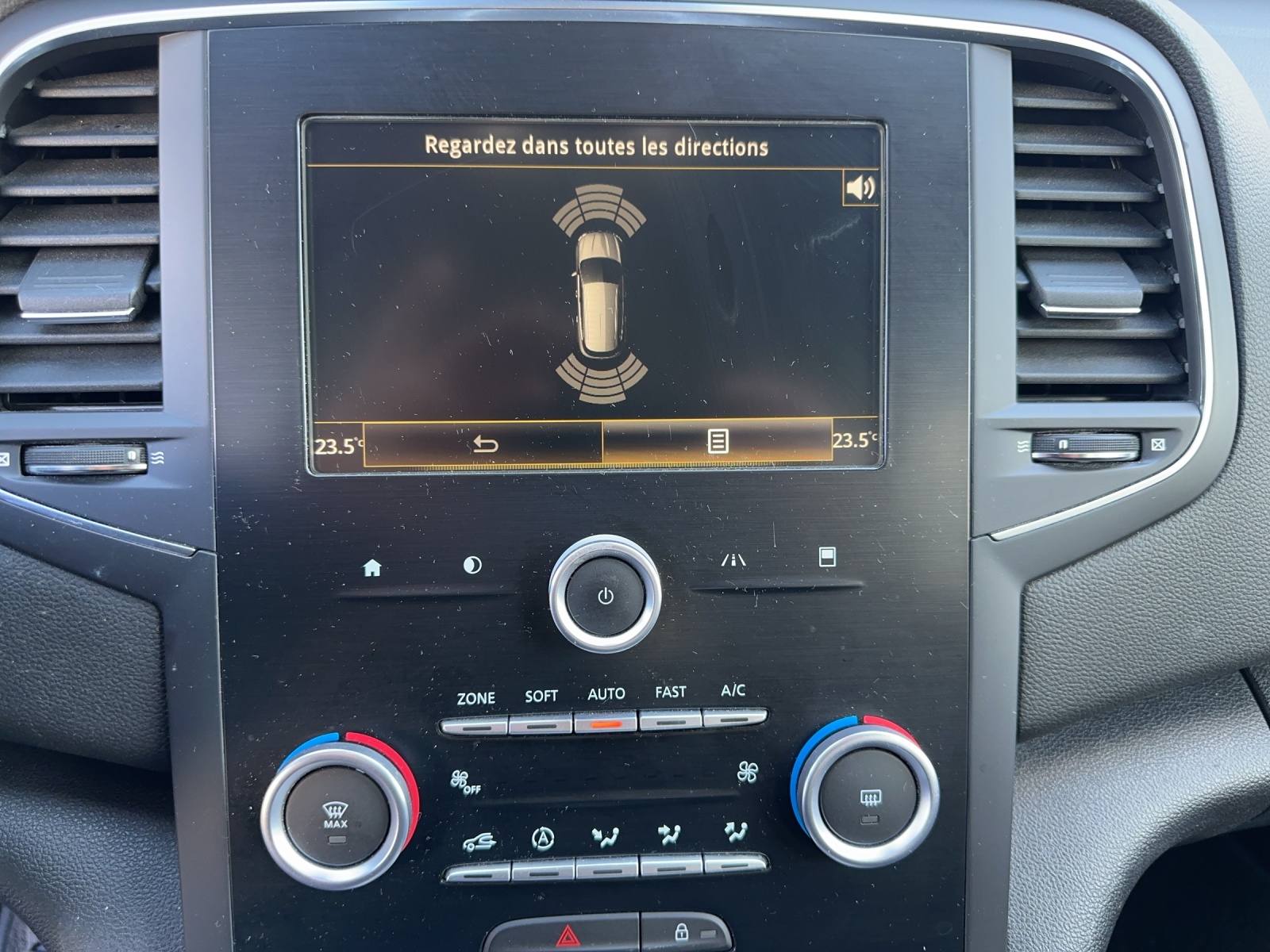 RENAULT Mégane Grandtour 1.2 16V Turbo Bose EDC-image-20