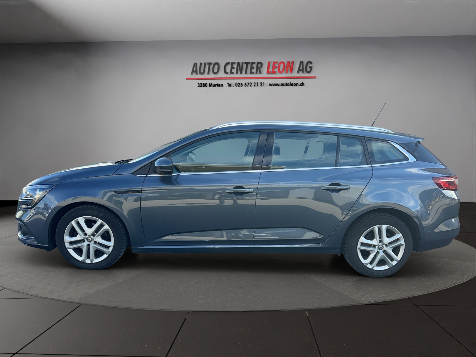RENAULT Mégane Grandtour 1.2 16V Turbo Bose EDC-showroom-element-2