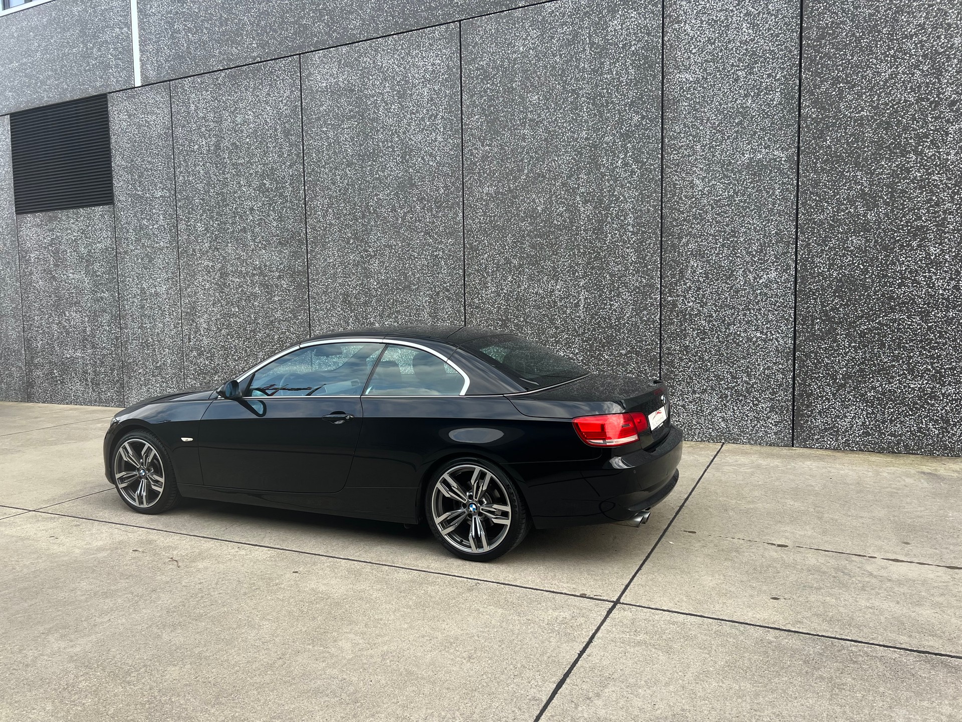 BMW 325i Cabriolet Steptronic-image-3