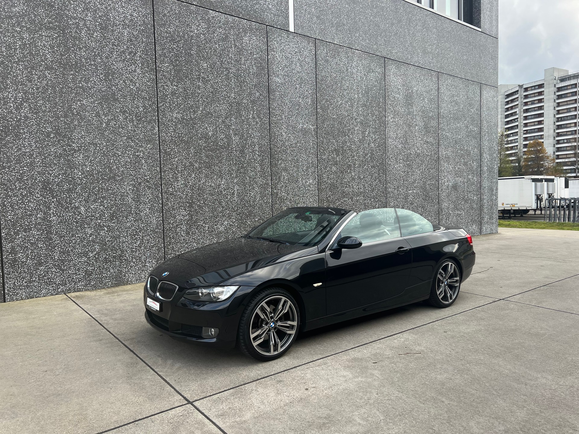 BMW 325i Cabriolet Steptronic-image-13