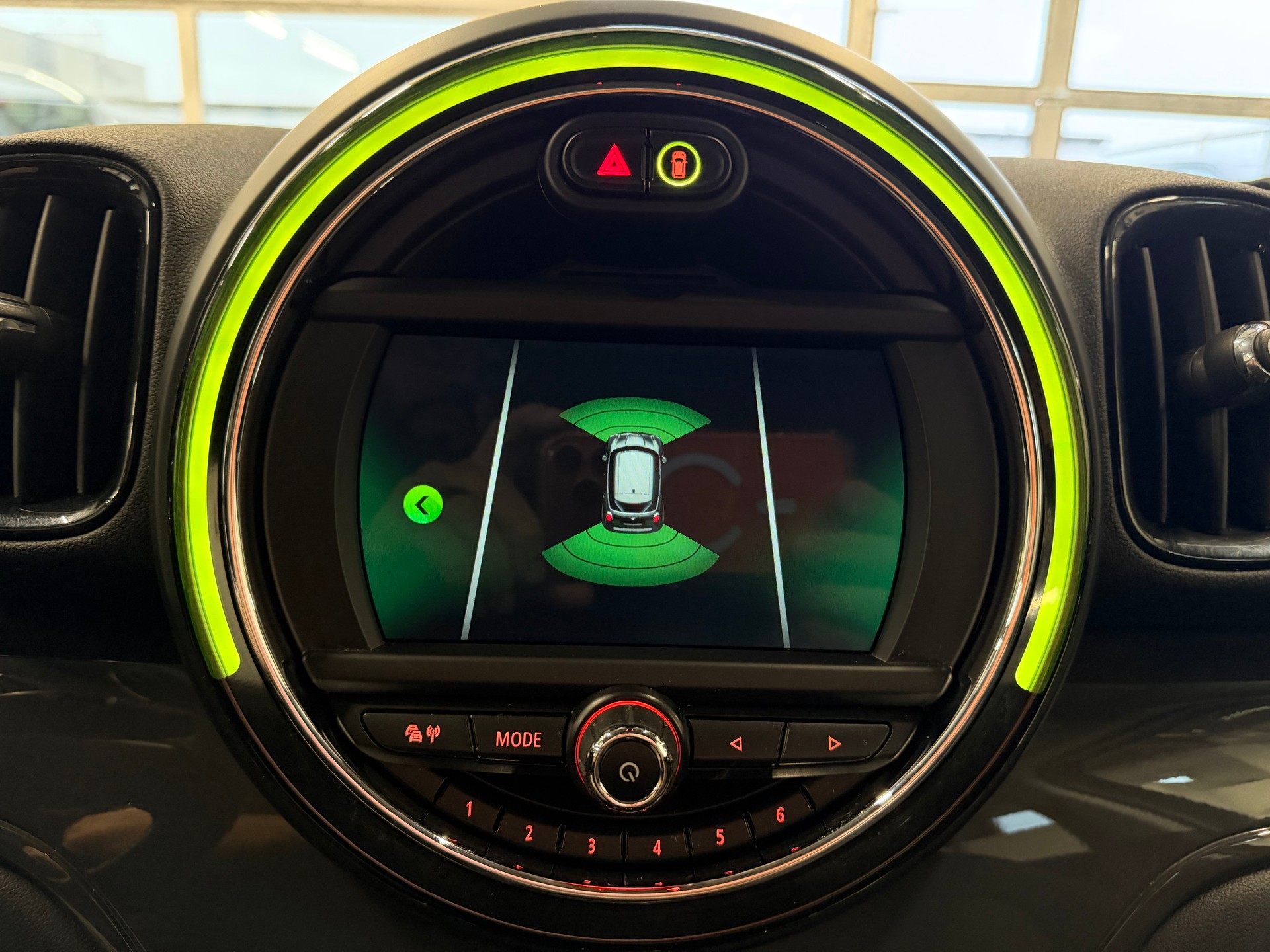 MINI Mini Countryman One D FWD-image-28