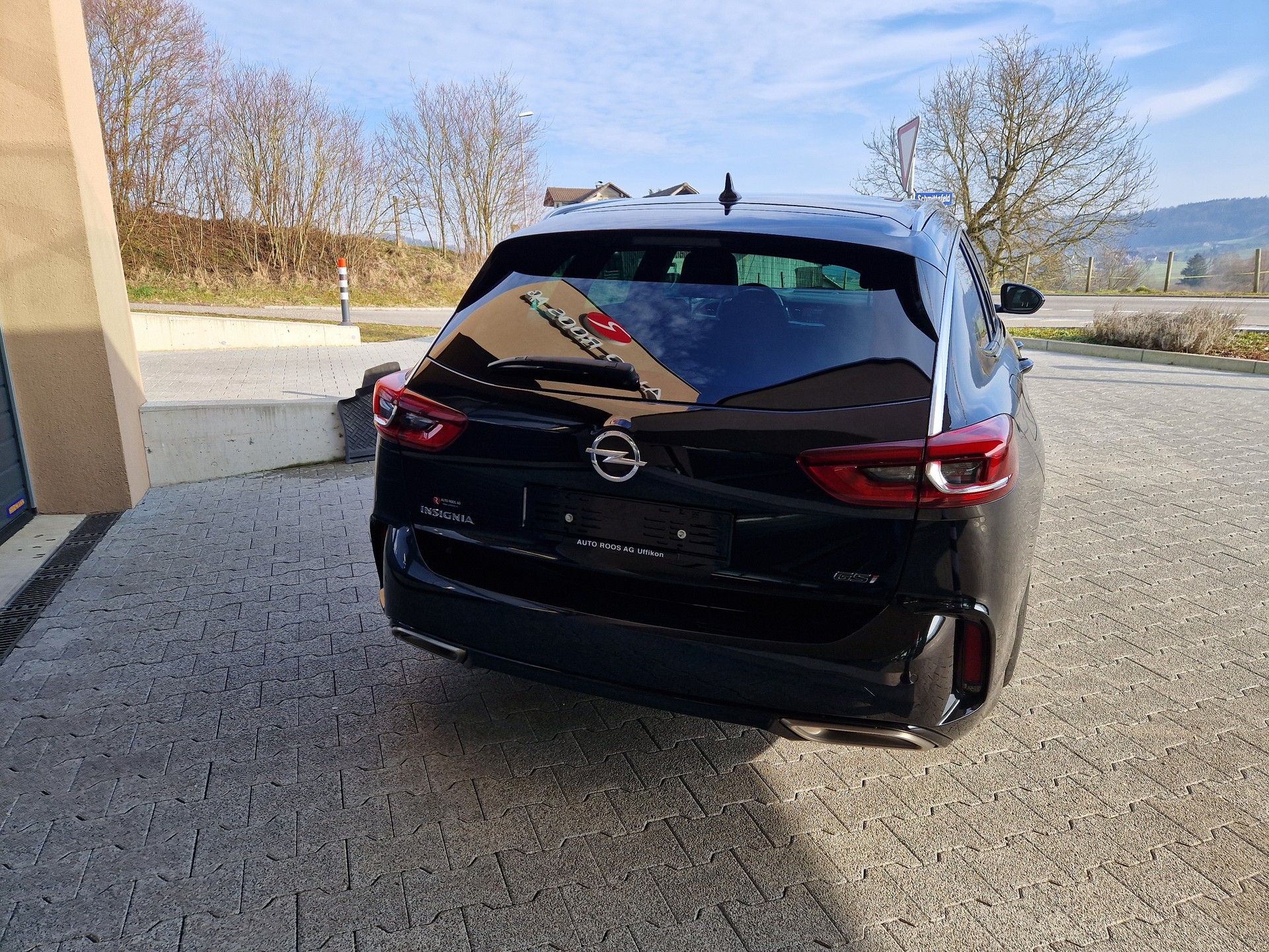 OPEL Insignia 2.0 T Sports Tourer GSi Automatic-image-3
