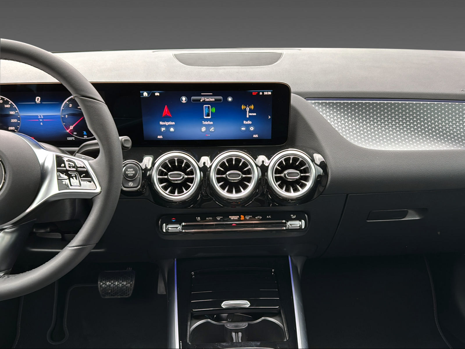 MERCEDES-BENZ GLA 220 d 4Matic Swiss Star-image-9