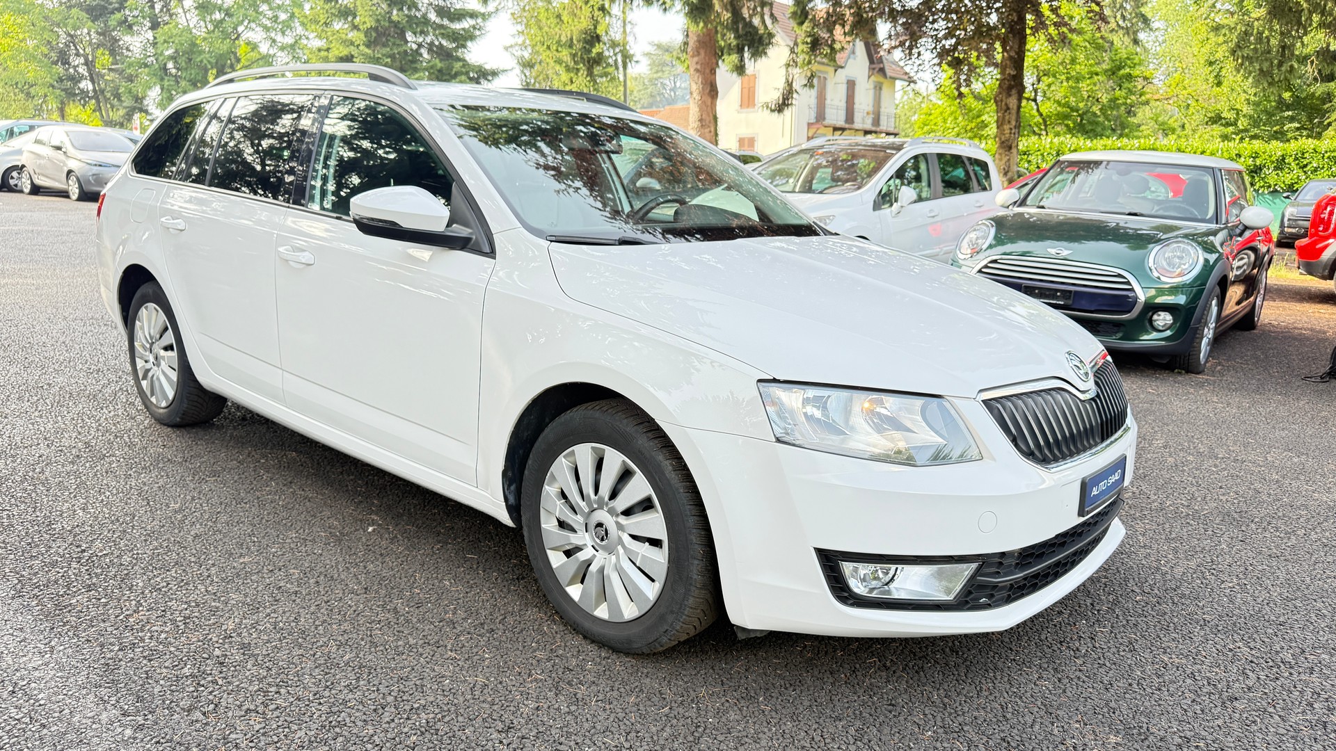 SKODA Octavia Combi 2.0 TDI Ambition 4x4 DSG-image-1