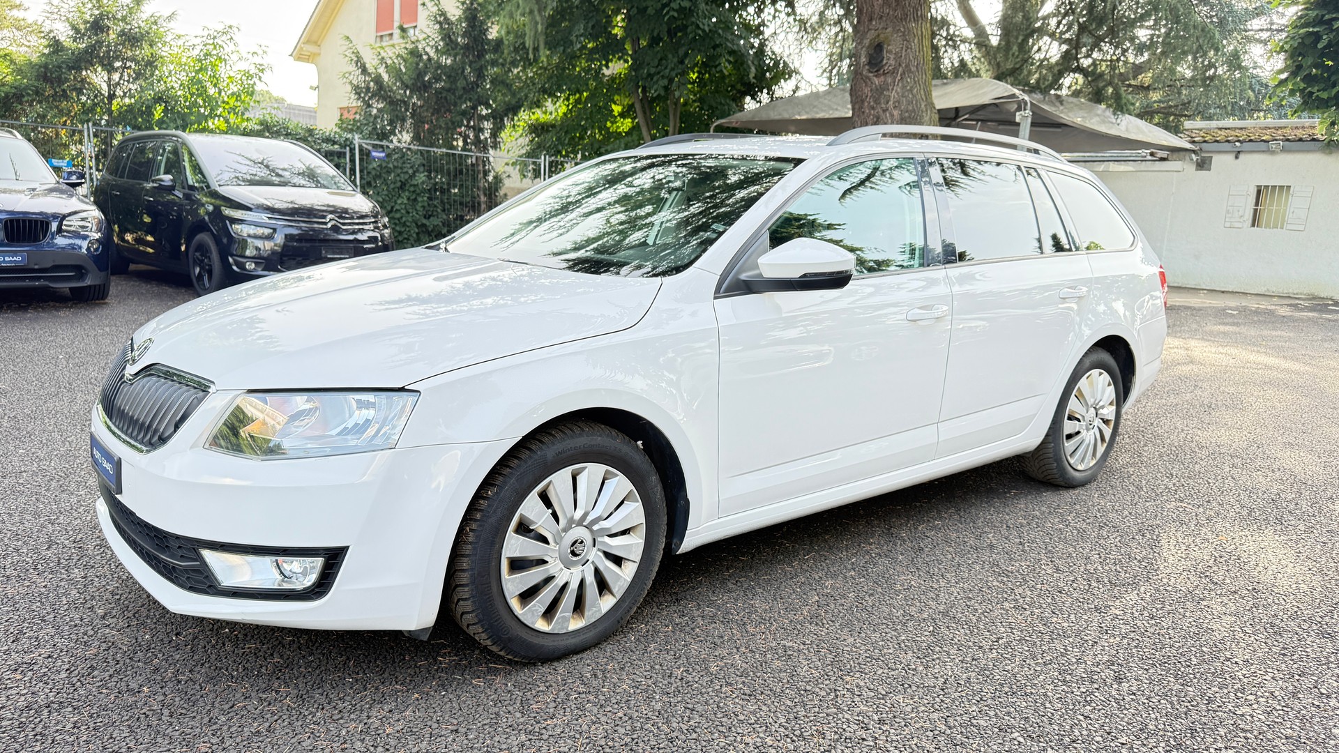 SKODA Octavia Combi 2.0 TDI Ambition 4x4 DSG-image-2