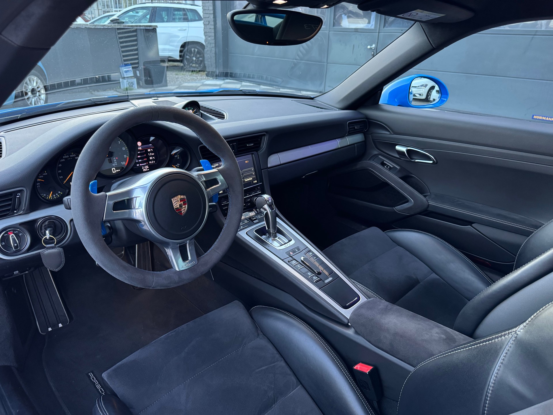 PORSCHE 911 GT3 PDK-image-13