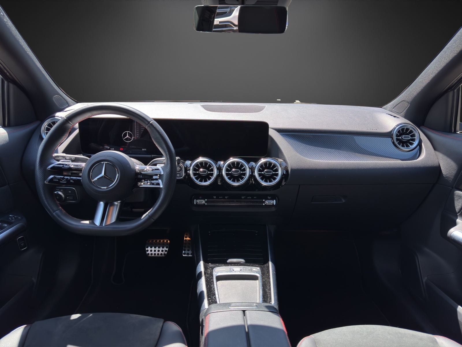 MERCEDES-BENZ GLA 220d 4M Swiss Star-image-10