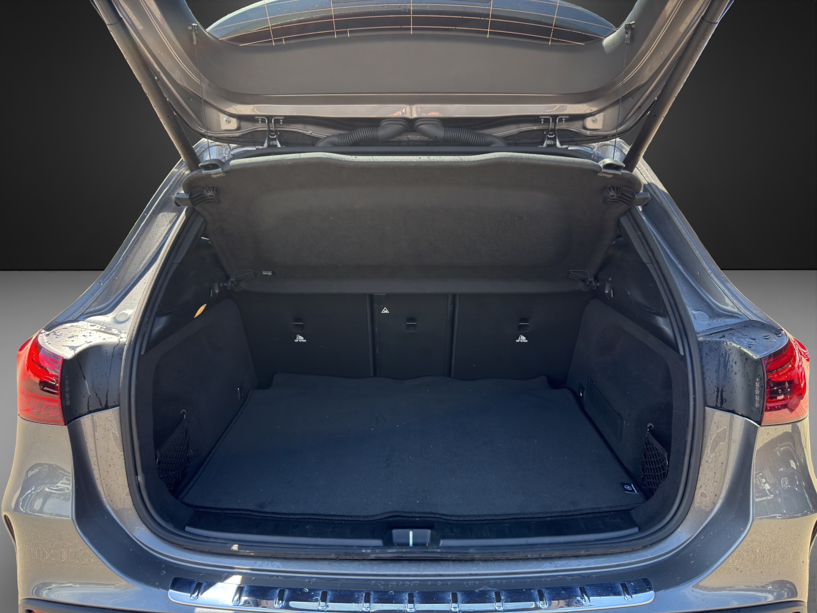 MERCEDES-BENZ GLA 220d 4M Swiss Star-image-8