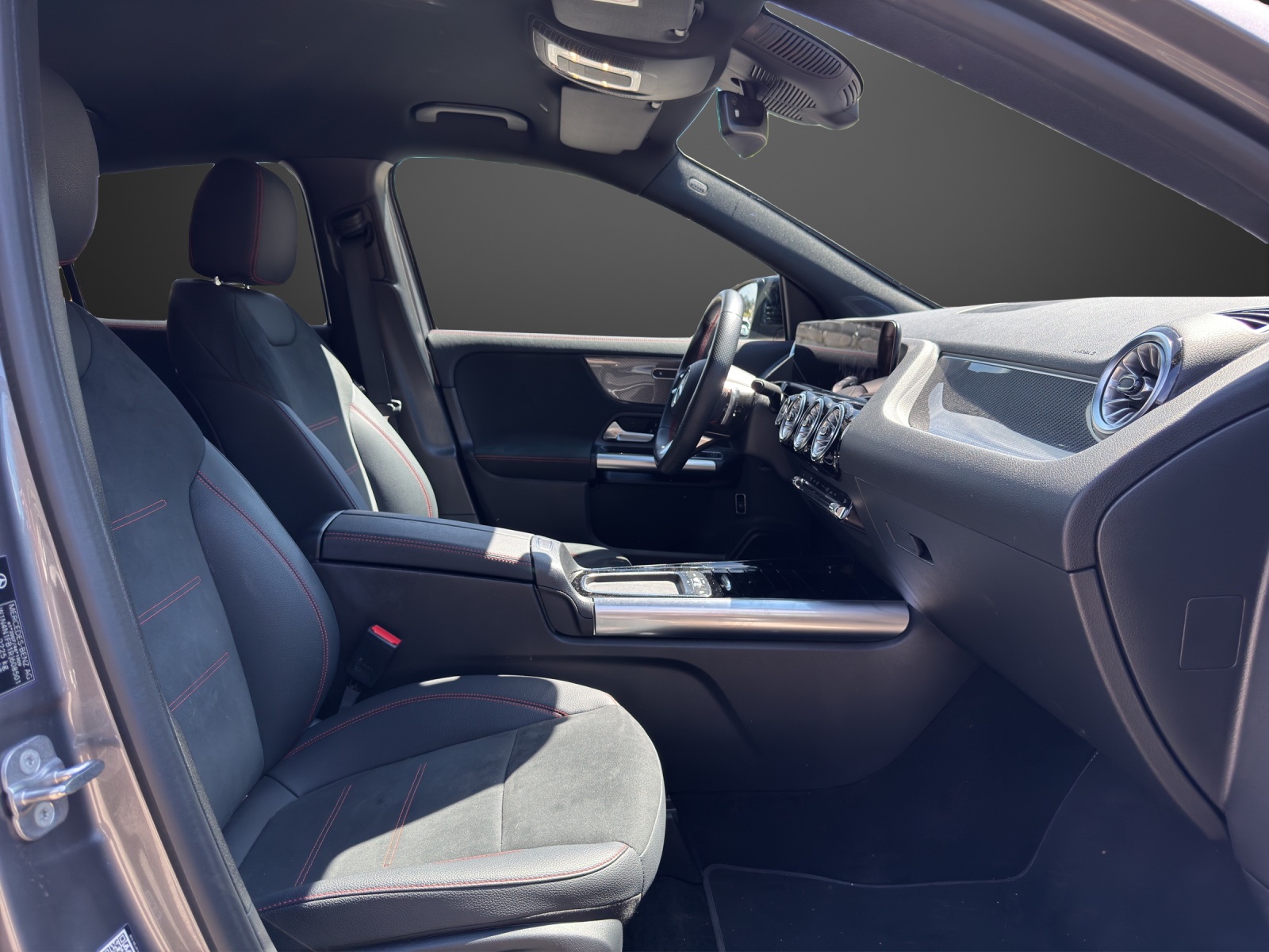 MERCEDES-BENZ GLA 220d 4M Swiss Star-image-11
