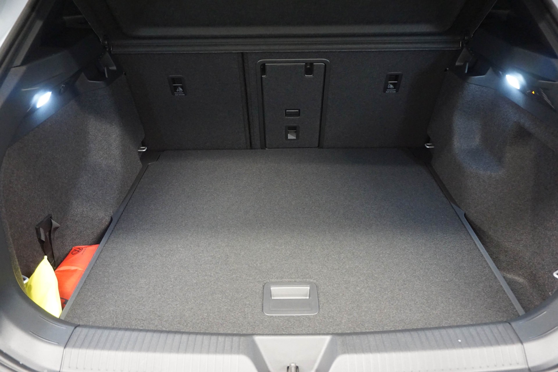 VW ID.4 Pro United 77 kWh 4 Motion-image-10