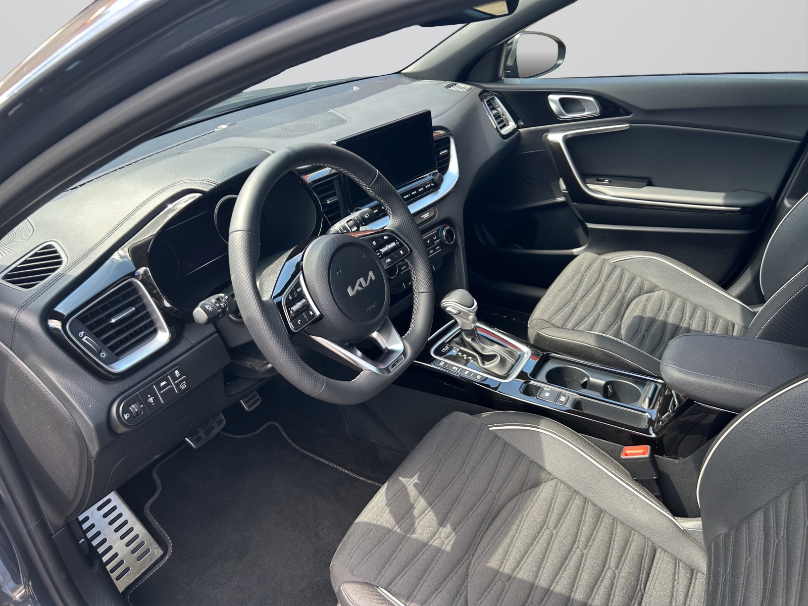 KIA XCeed 1.5TGD MHEV GTLDCT-image-4