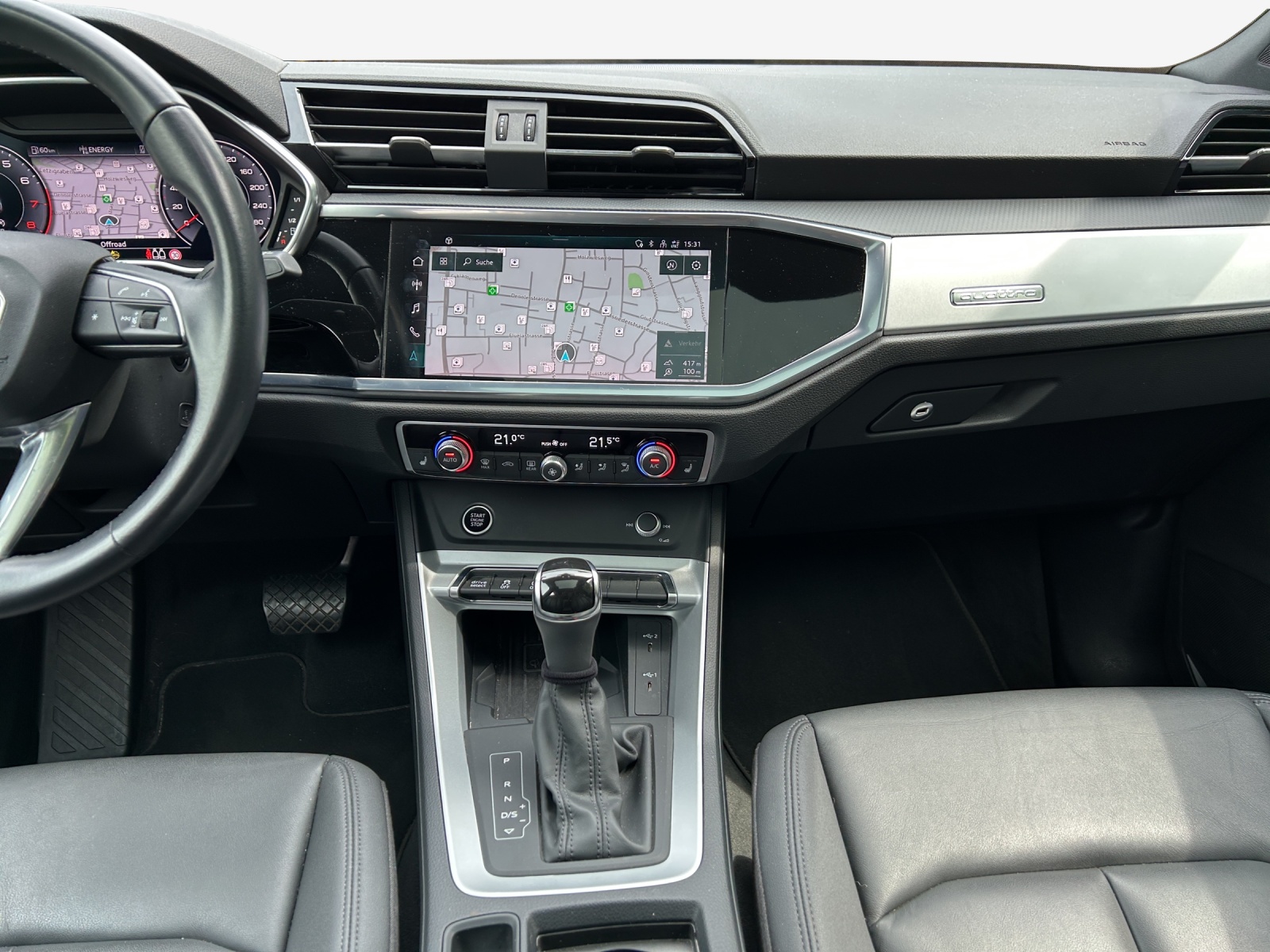 AUDI Q3 Sportback 45 TFSI quattro S-tronic-image-10