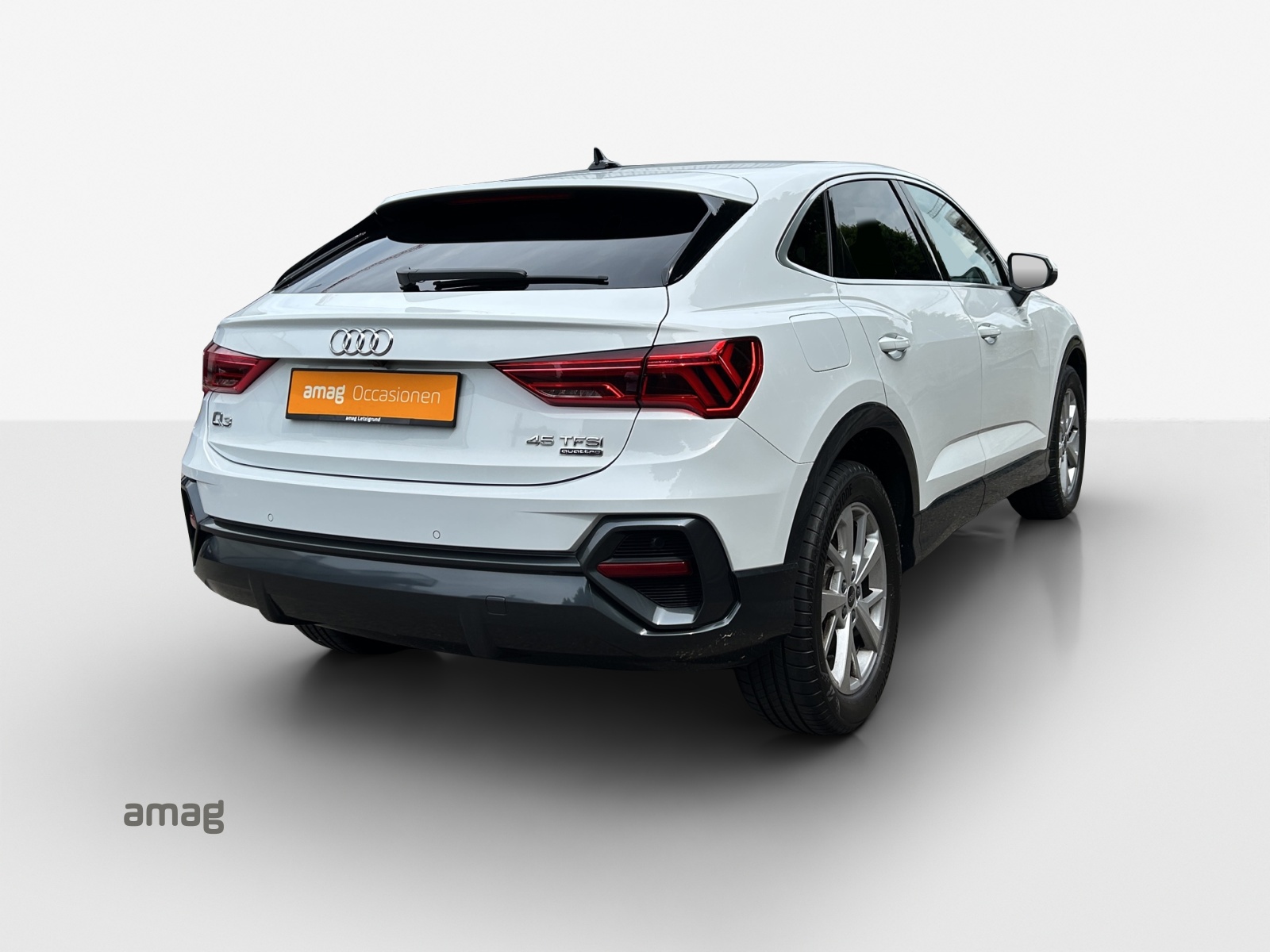 AUDI Q3 Sportback 45 TFSI quattro S-tronic-image-4