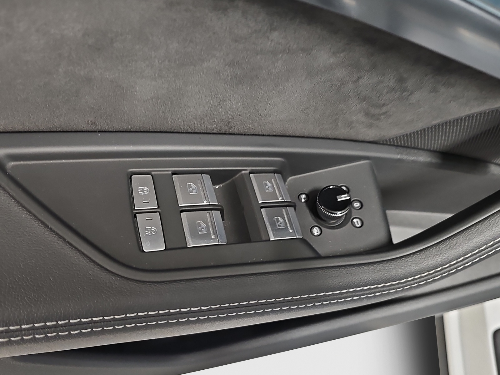 AUDI e-tron 50 Sportback S Line Attraction quattro-image-16