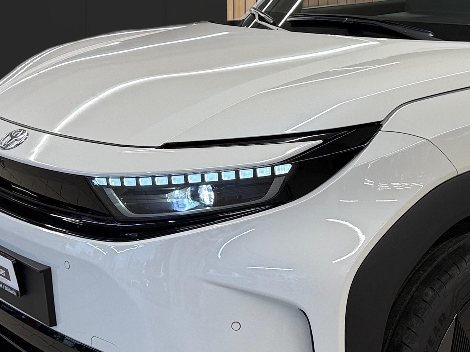 TOYOTA Urban Cruiser 49 kWh Comfort-image-8