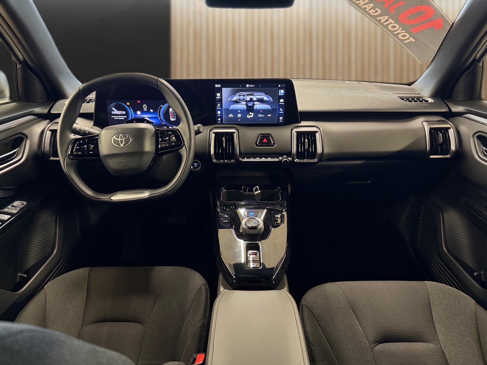 TOYOTA Urban Cruiser 49 kWh Comfort-image-13