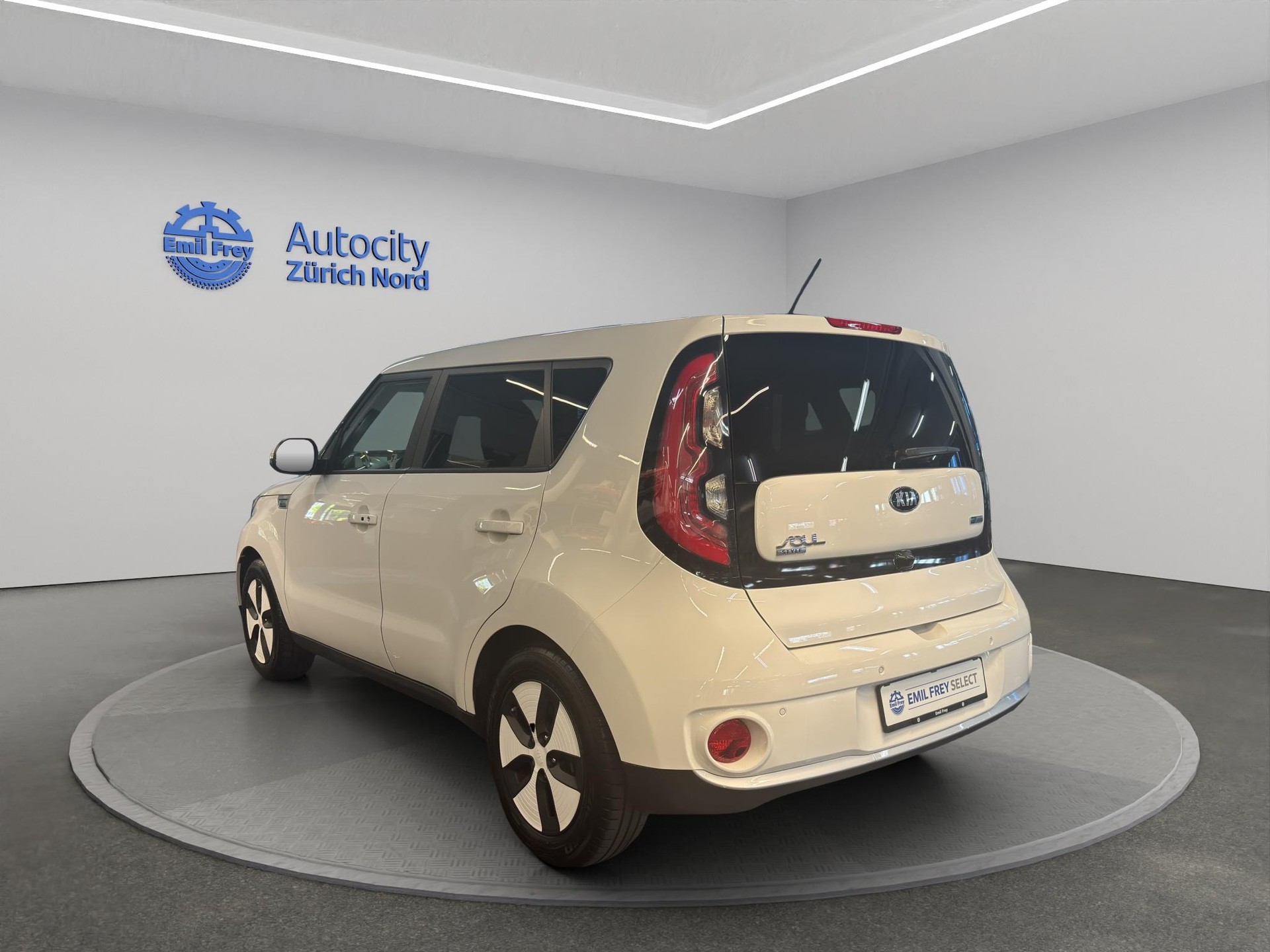 KIA Soul EV Style-image-2