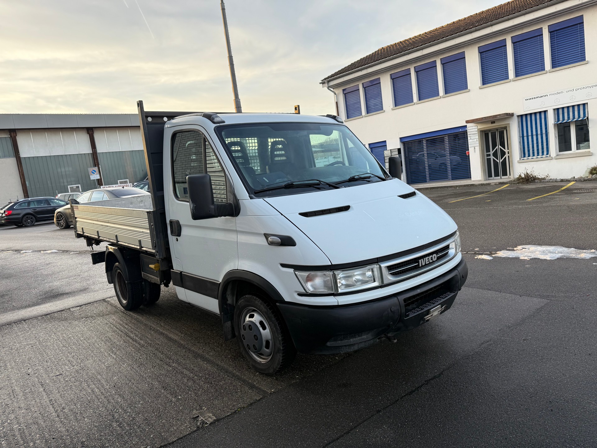 IVECO 35c13-image-3