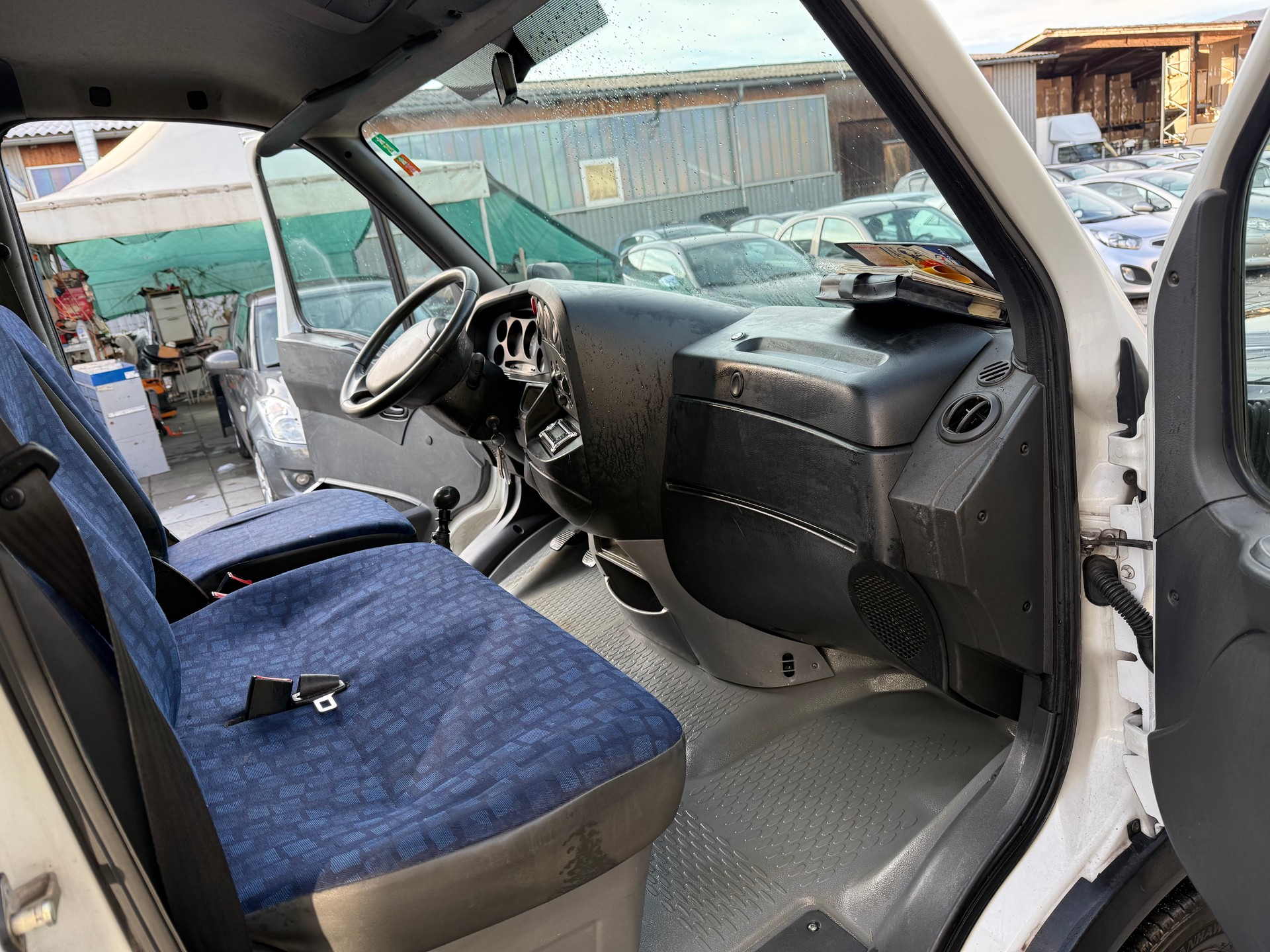 IVECO 35c13-image-9