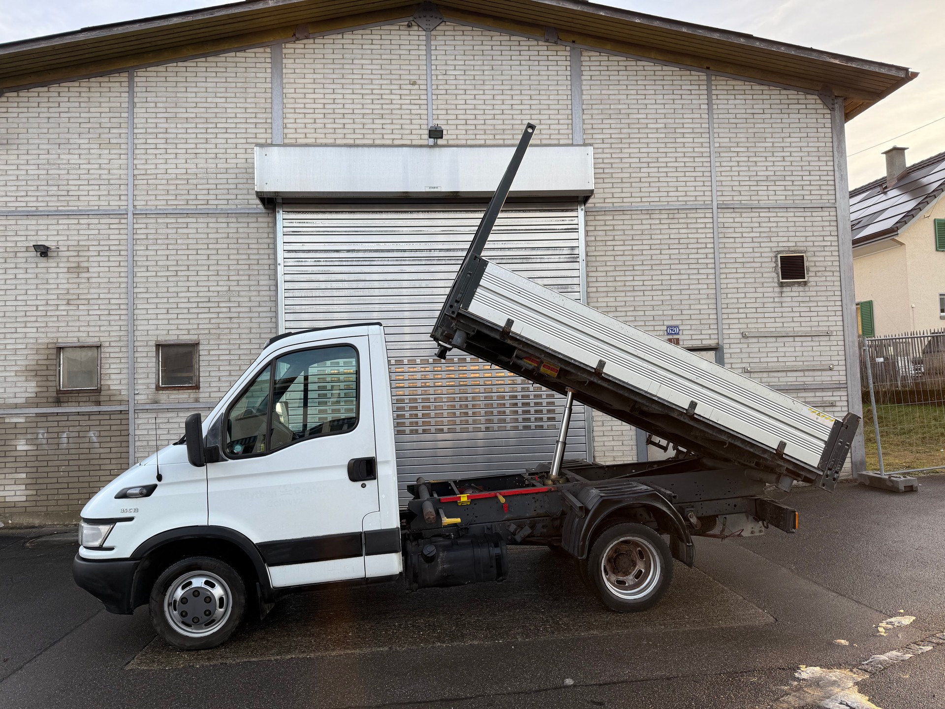 IVECO 35c13-image-1