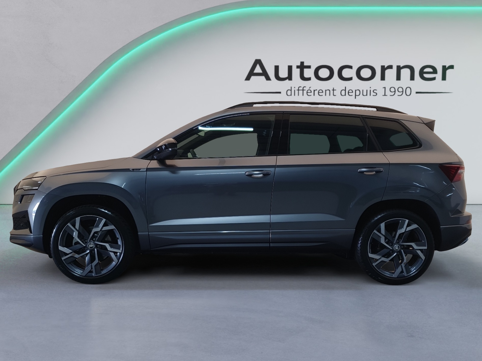 SKODA Karoq 2.0 TSI SportLine 4x4 DSG-showroom-element-1