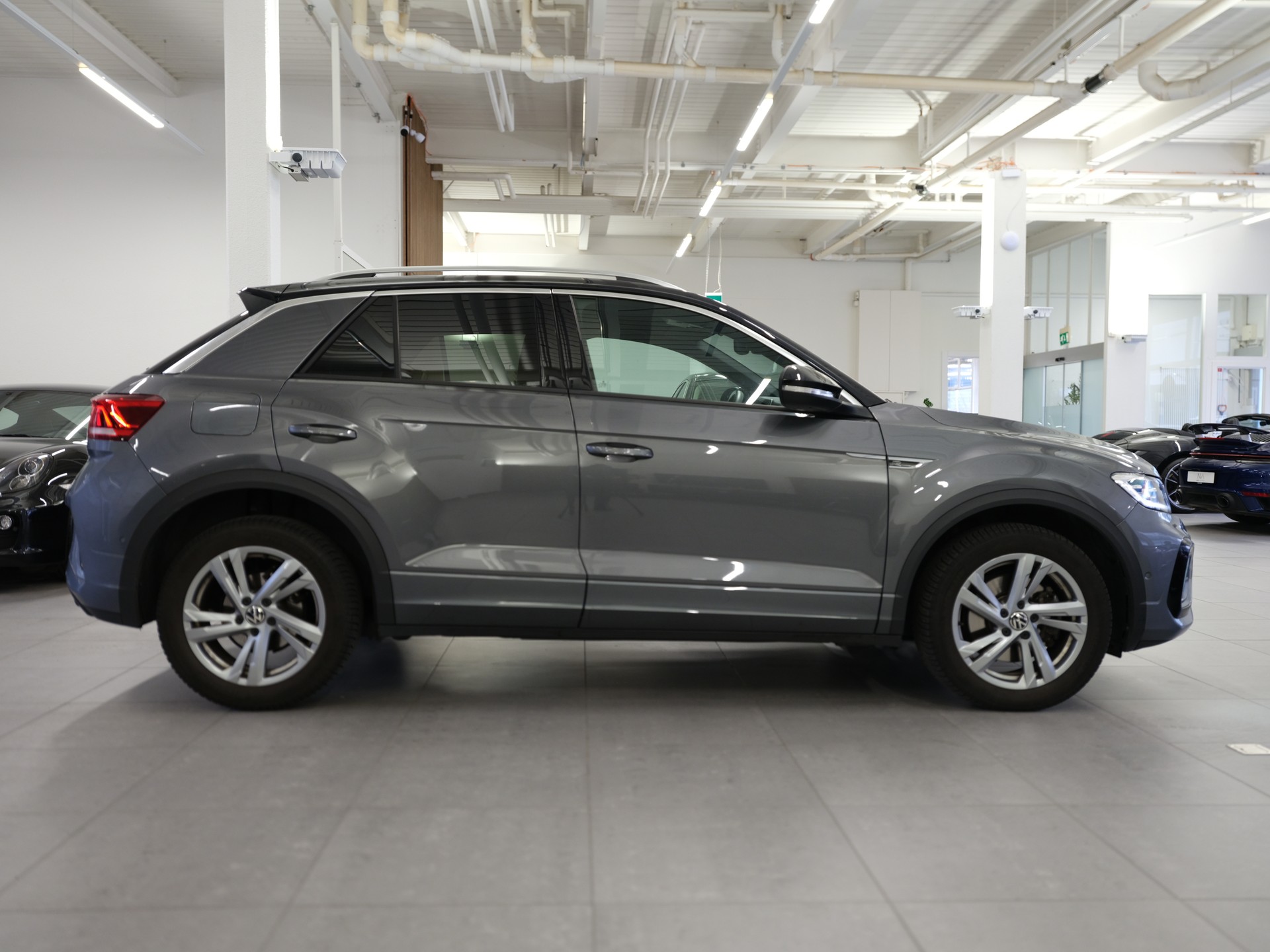VW T-Roc 2.0 TDI SCR Sport DSG 4Motion *Rear View Rückfahrkamera* *Drive Pack Sport* *Sprachbedienung*-image-7