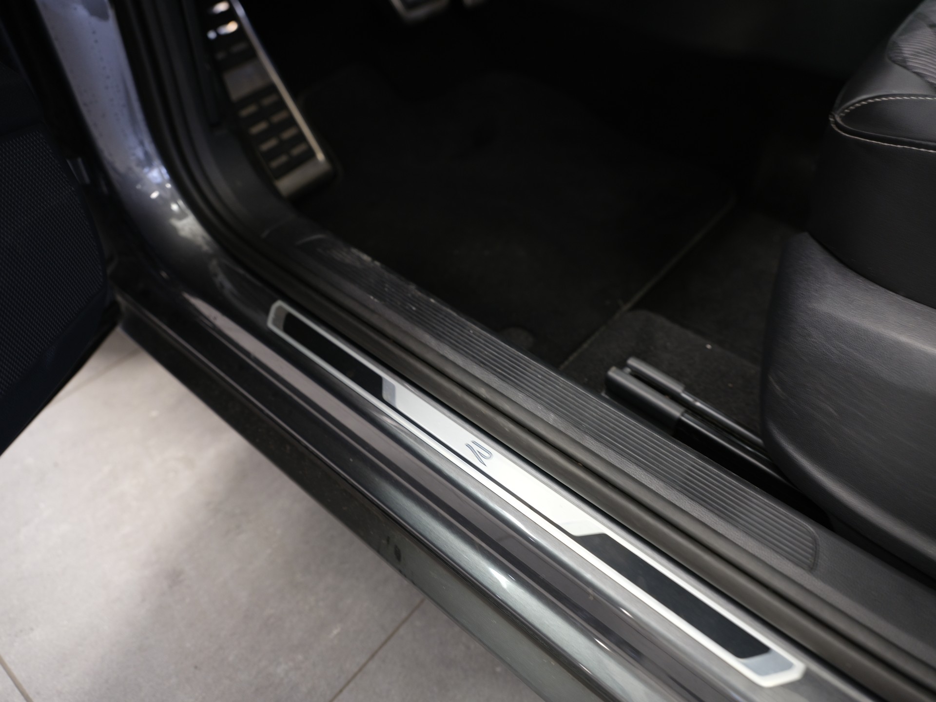 VW T-Roc 2.0 TDI SCR Sport DSG 4Motion *Rear View Rückfahrkamera* *Drive Pack Sport* *Sprachbedienung*-image-20