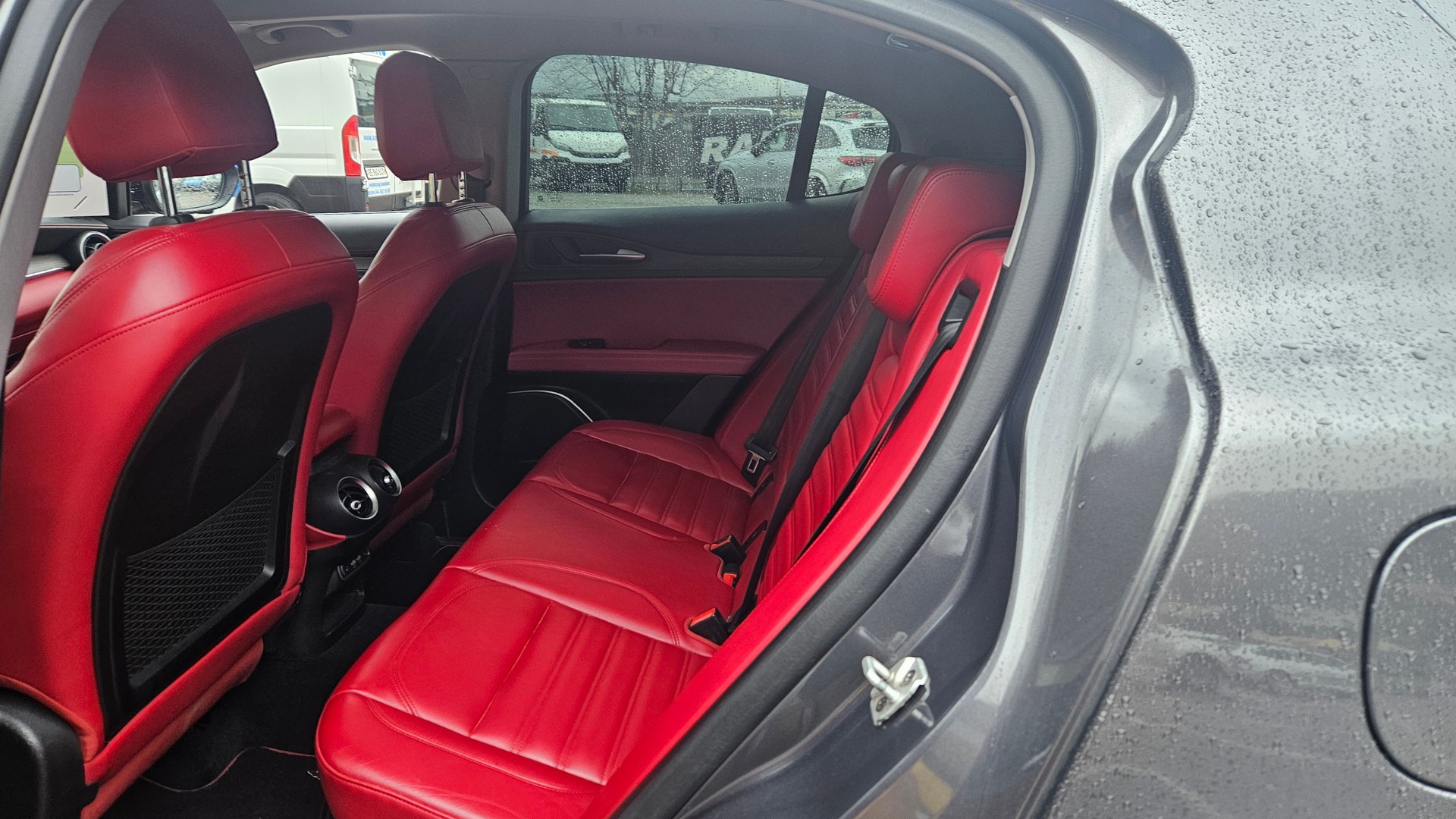 ALFA ROMEO Stelvio 2.0 Executive Q4 Automatic-image-5