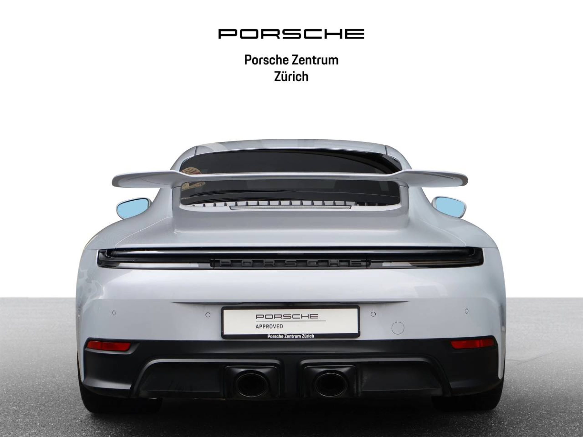PORSCHE 911 Carrera GTS-image-9