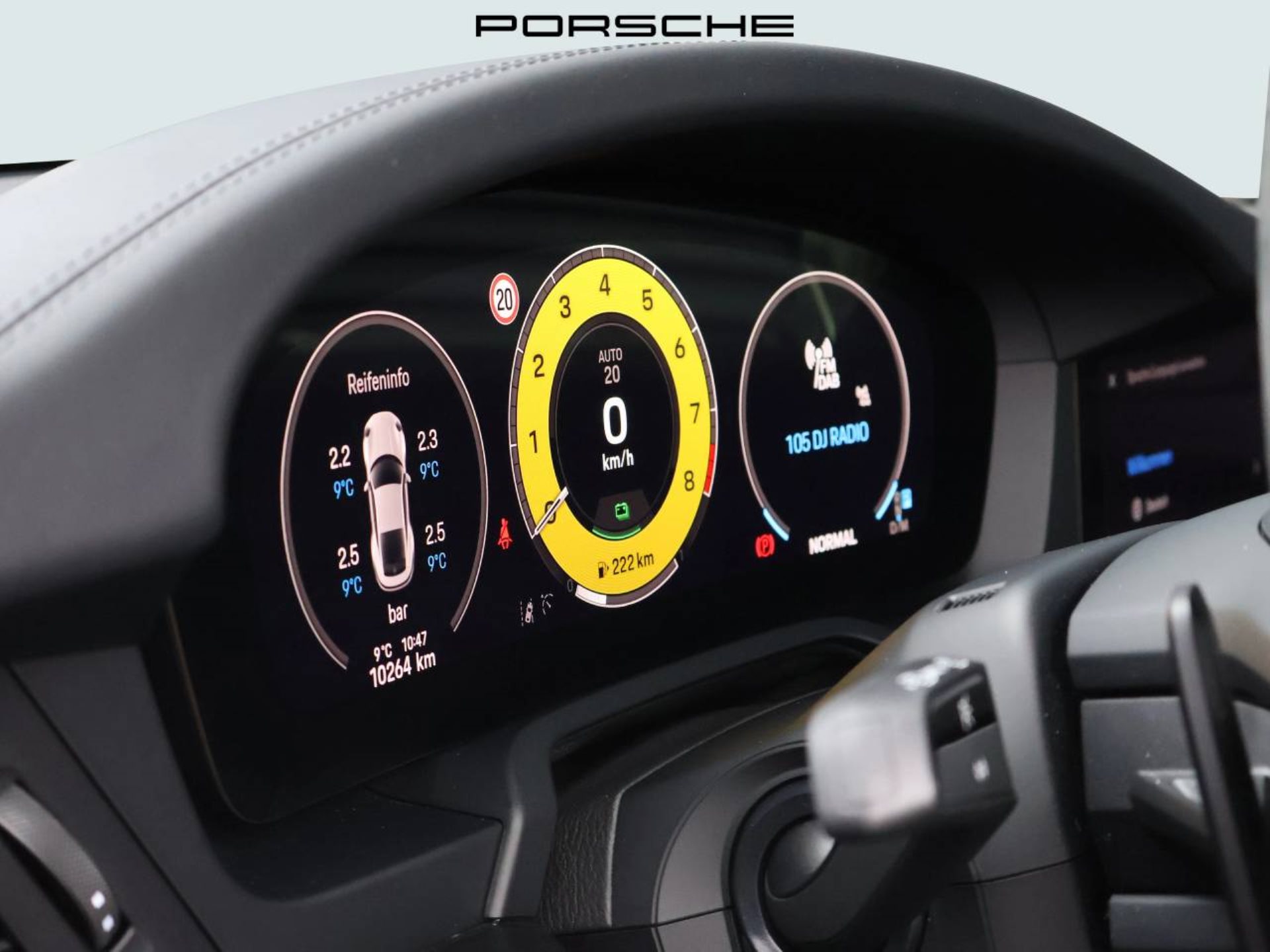 PORSCHE 911 Carrera GTS-image-14