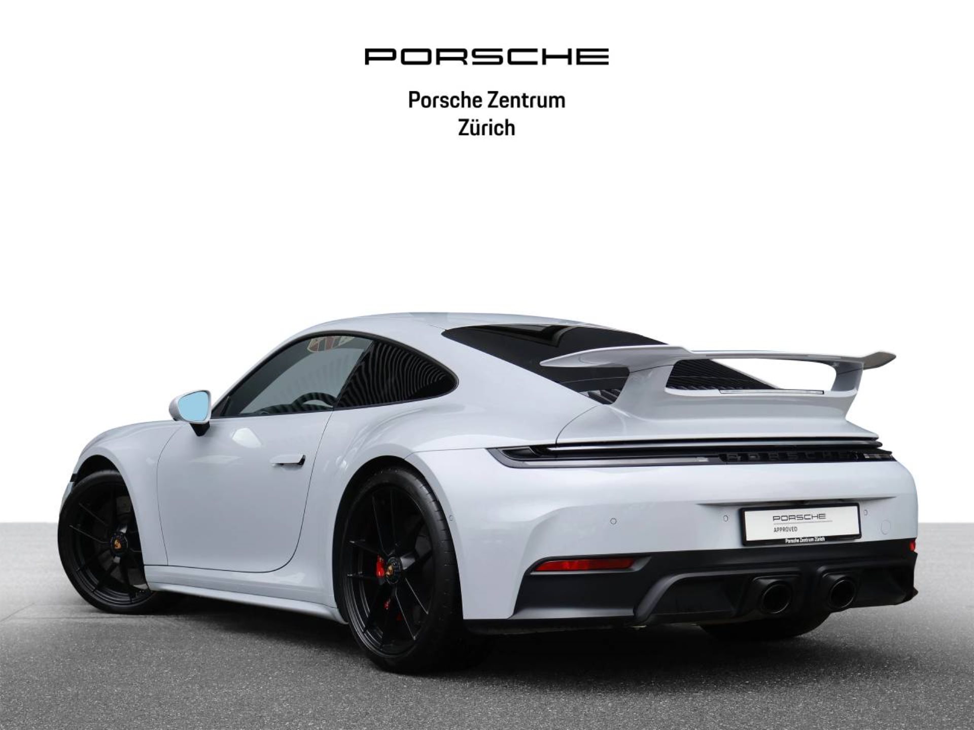 PORSCHE 911 Carrera GTS-image-2