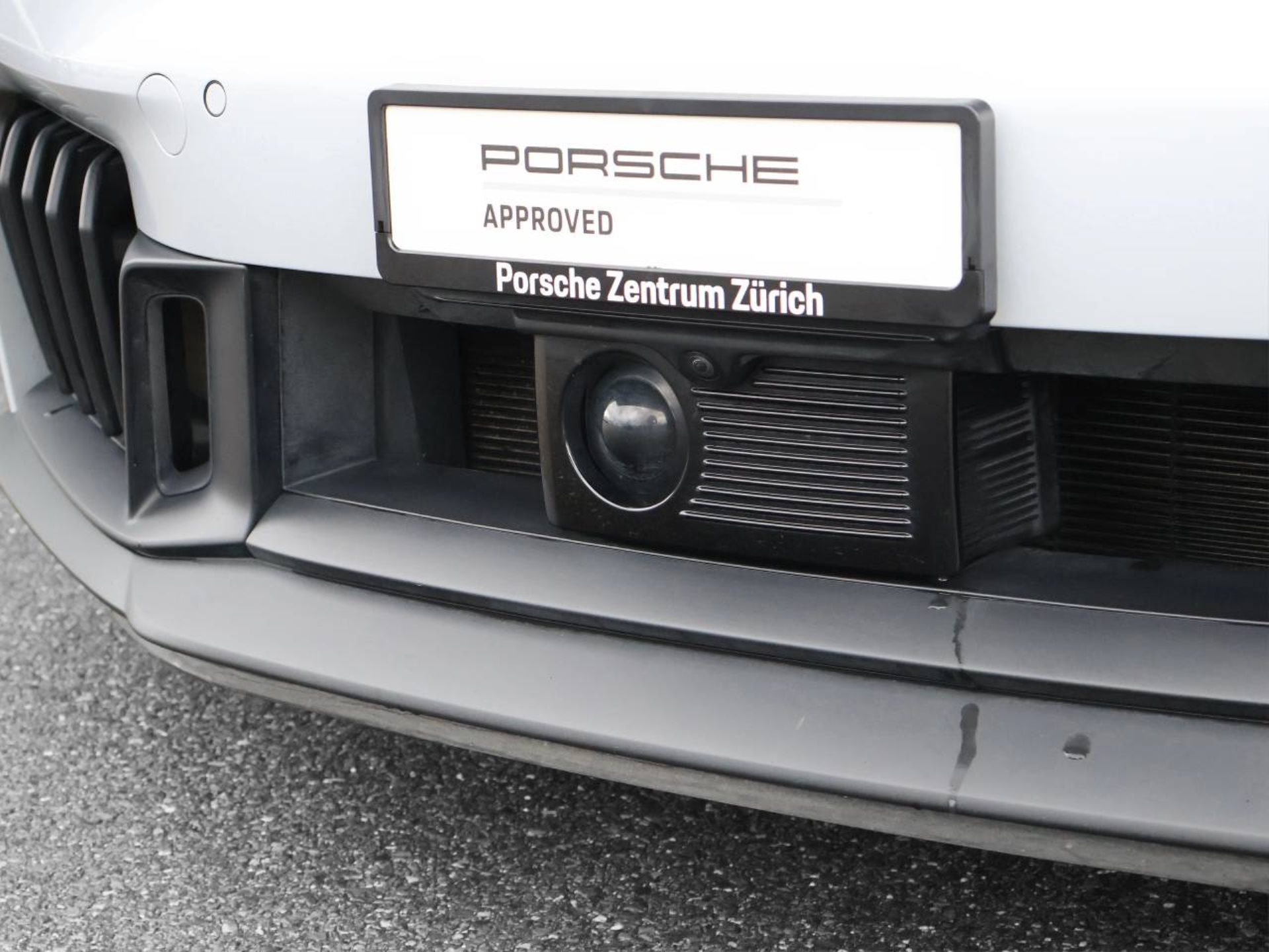 PORSCHE 911 Carrera GTS-image-27