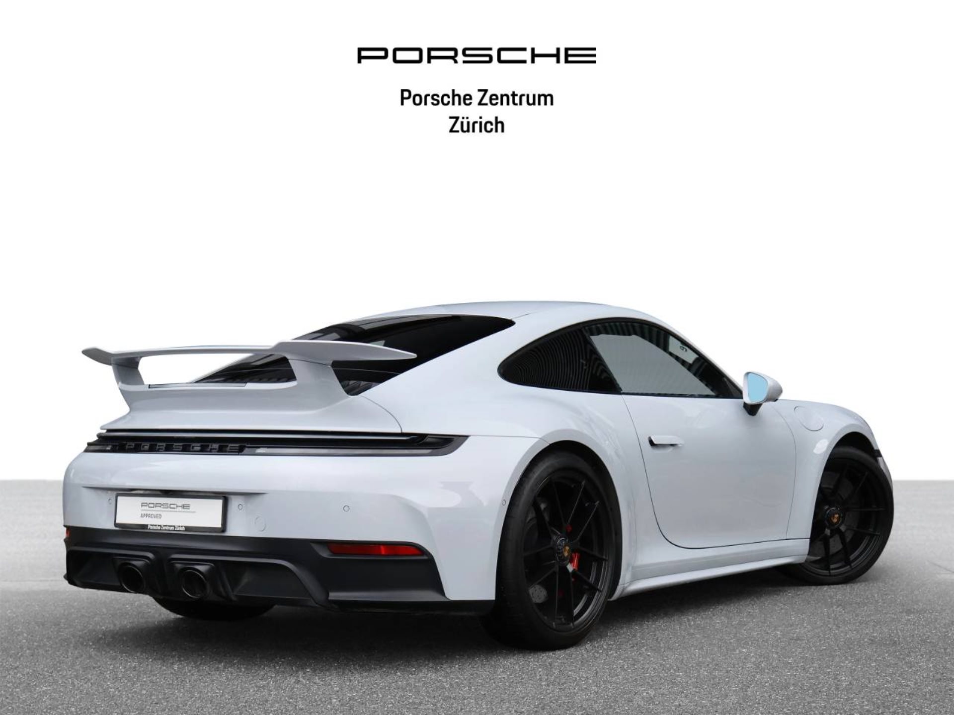 PORSCHE 911 Carrera GTS-image-5