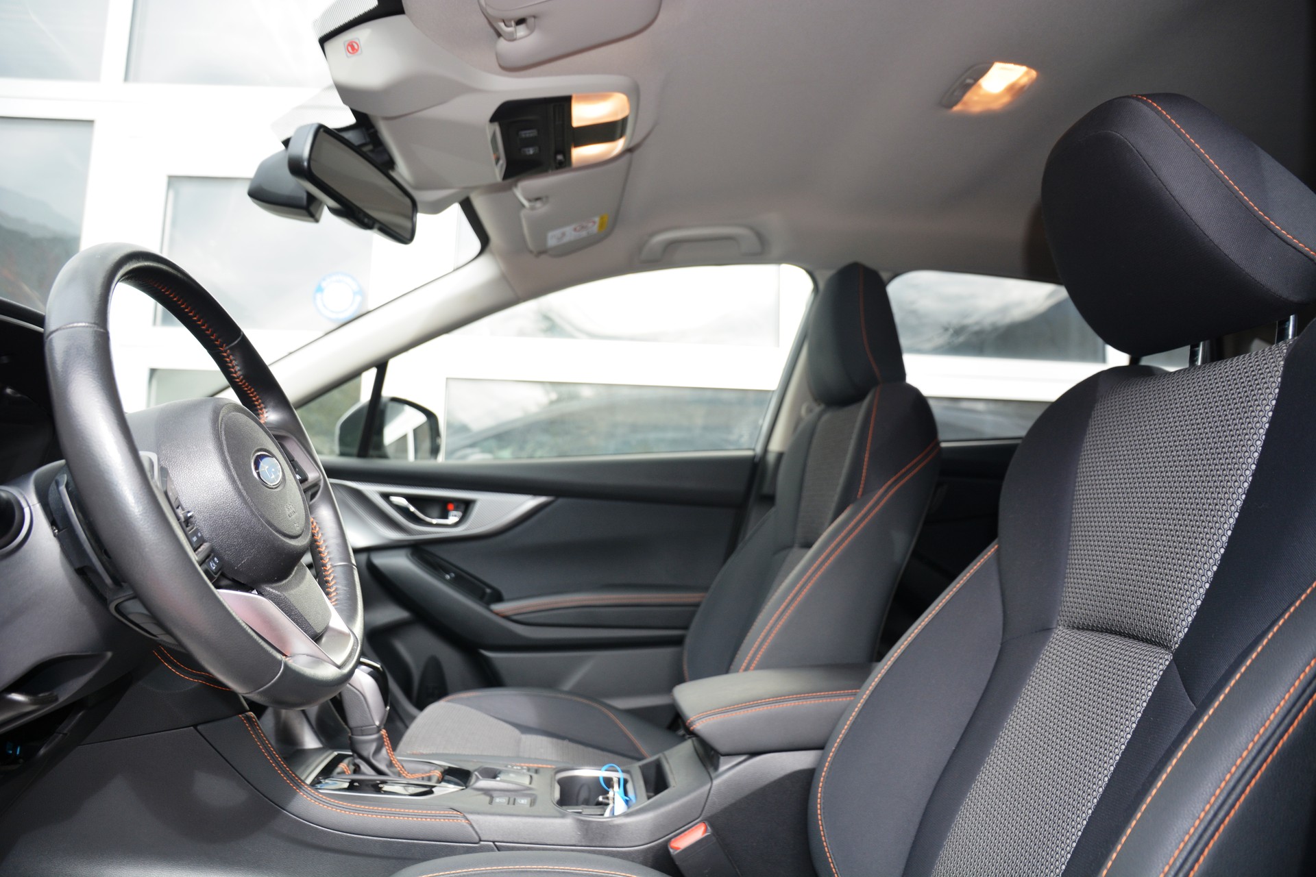 SUBARU XV 2.0 e-Boxer Luxury AWD Lineartronic-image-14
