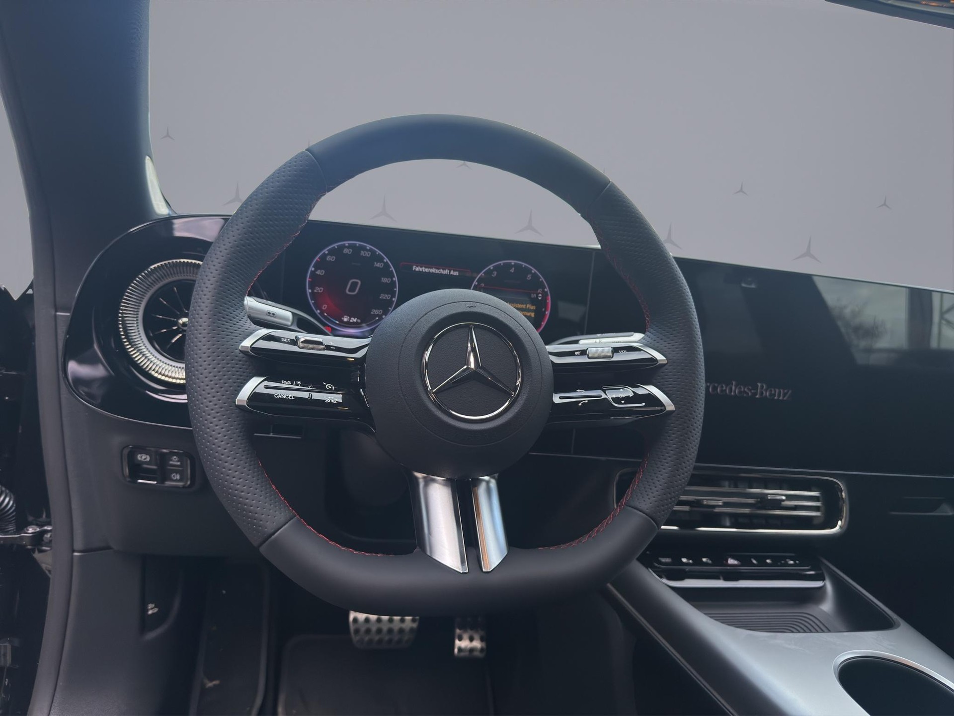 MERCEDES-BENZ CLA 220 AMG Line 4matic-image-11