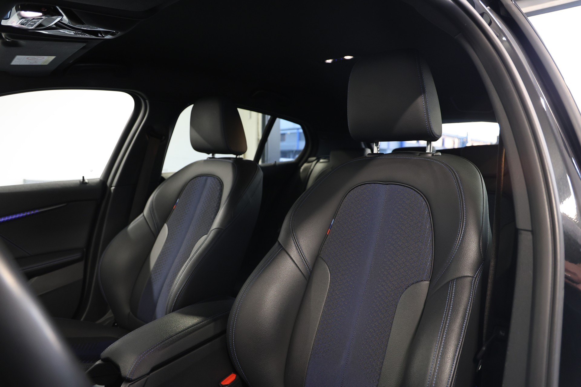 BMW 120d xDrive M-Sport Steptronic-image-6