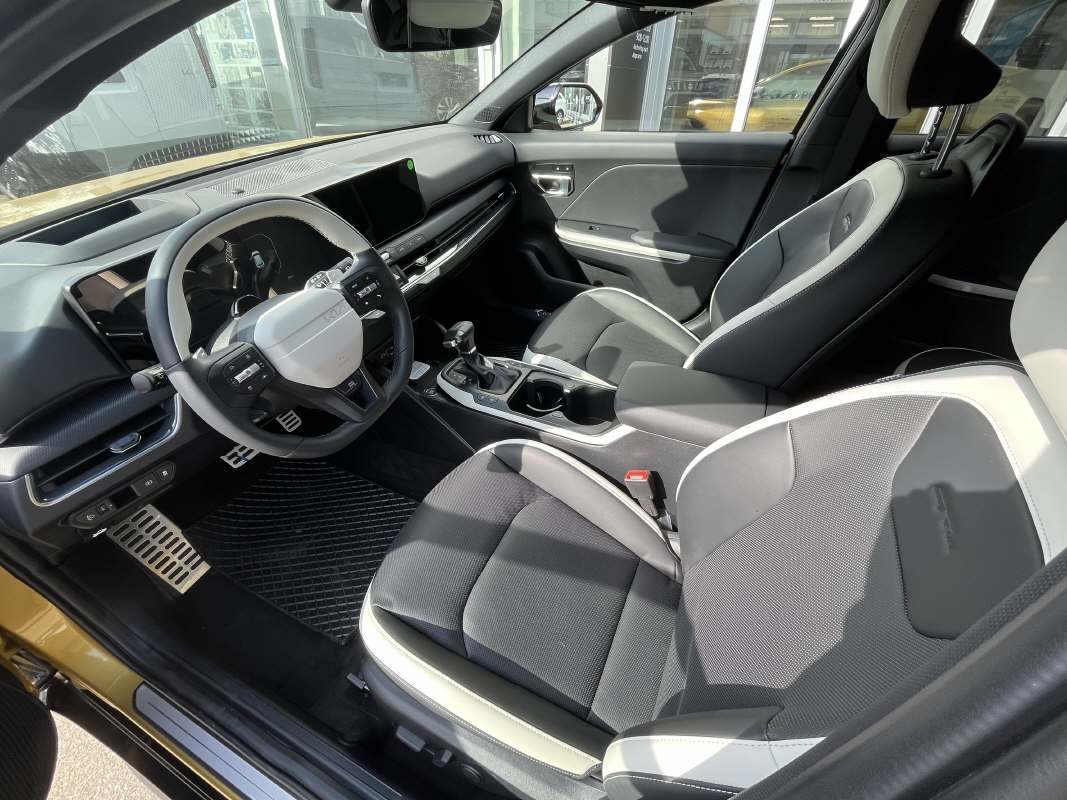 KIA K4 1.6 T-GDi GT-Line-image-2