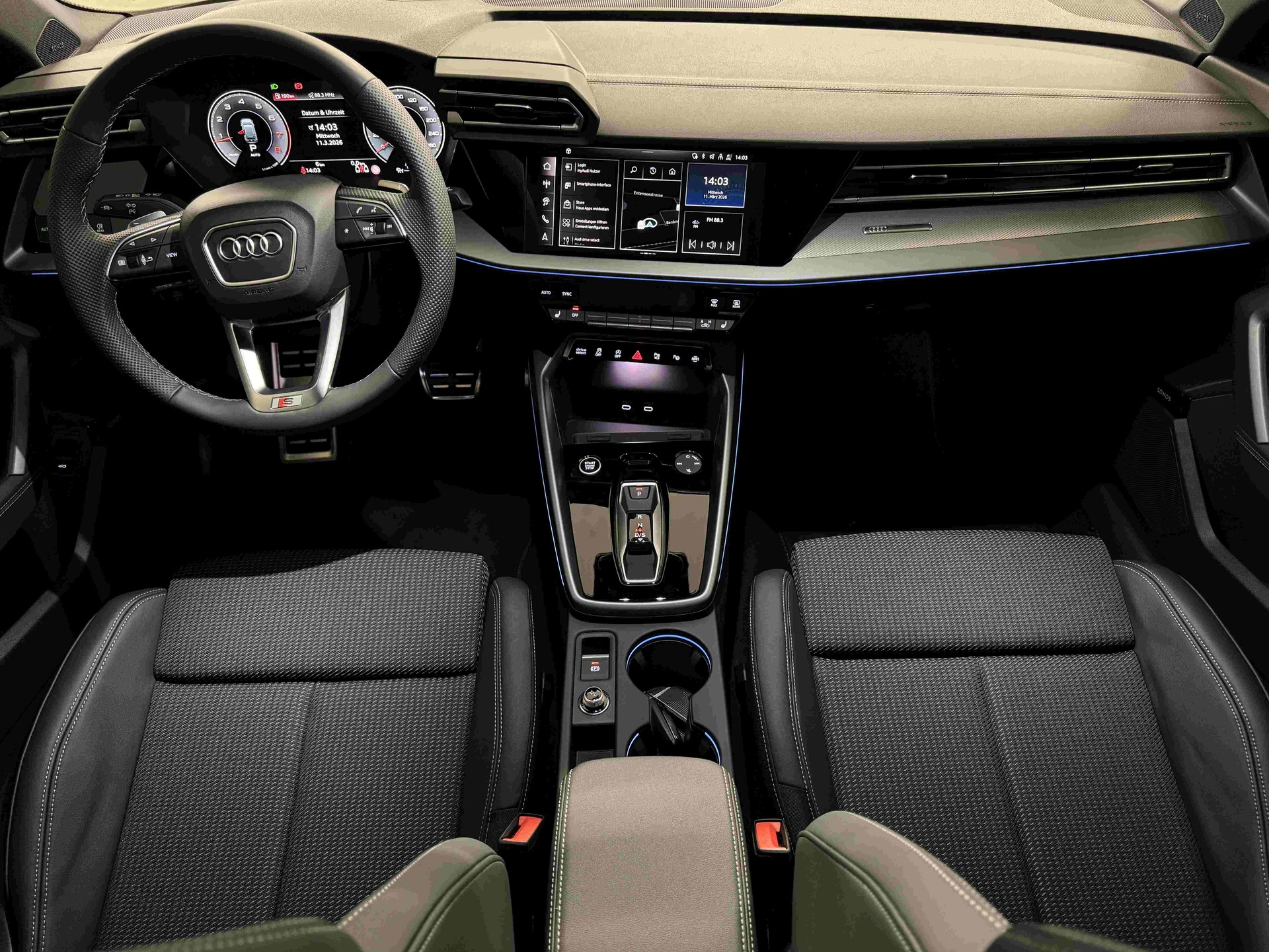 AUDI A3 Sportback TFSI 110 kW S line Attraction S tronic-image-8